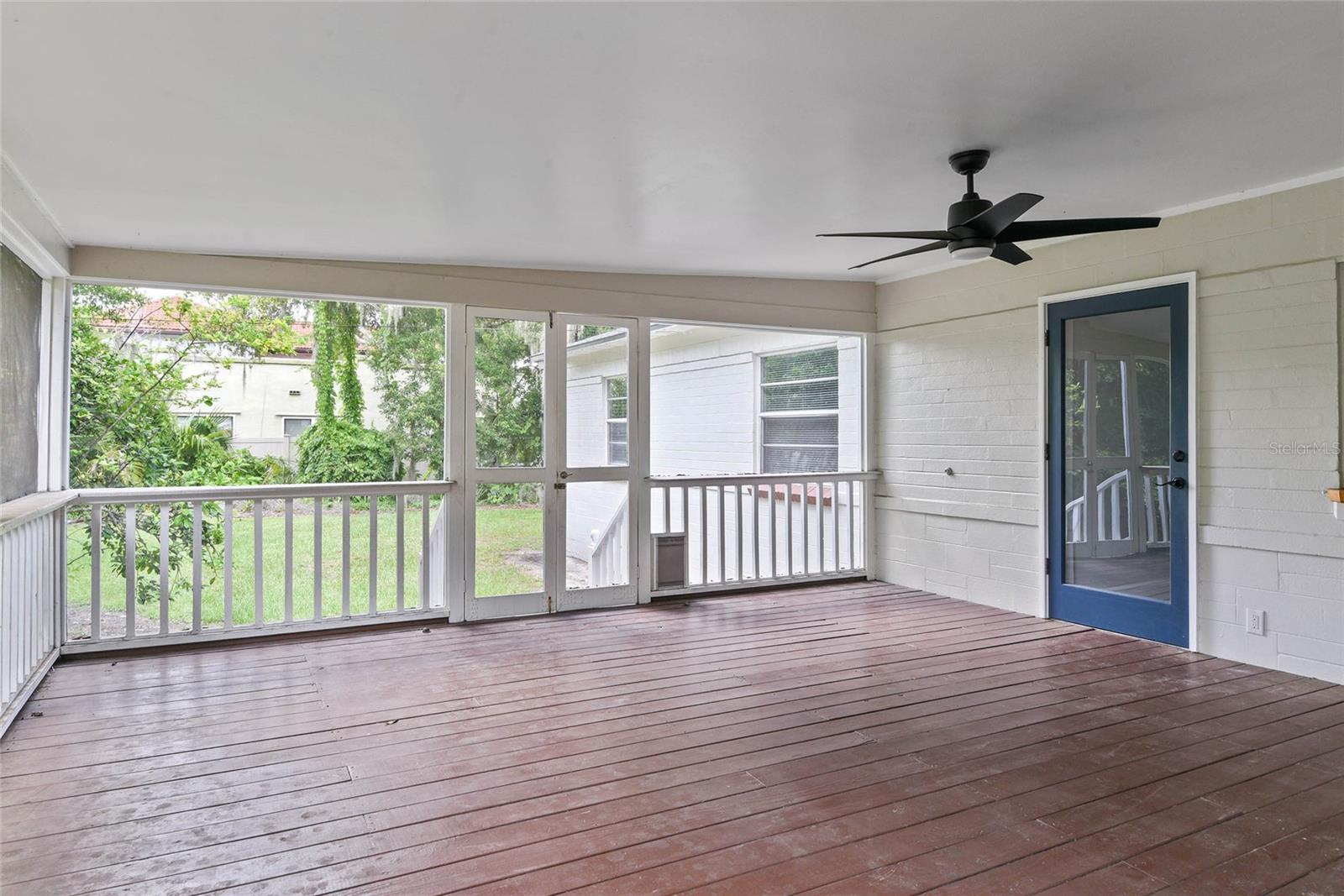 1720 N Westmoreland Dr