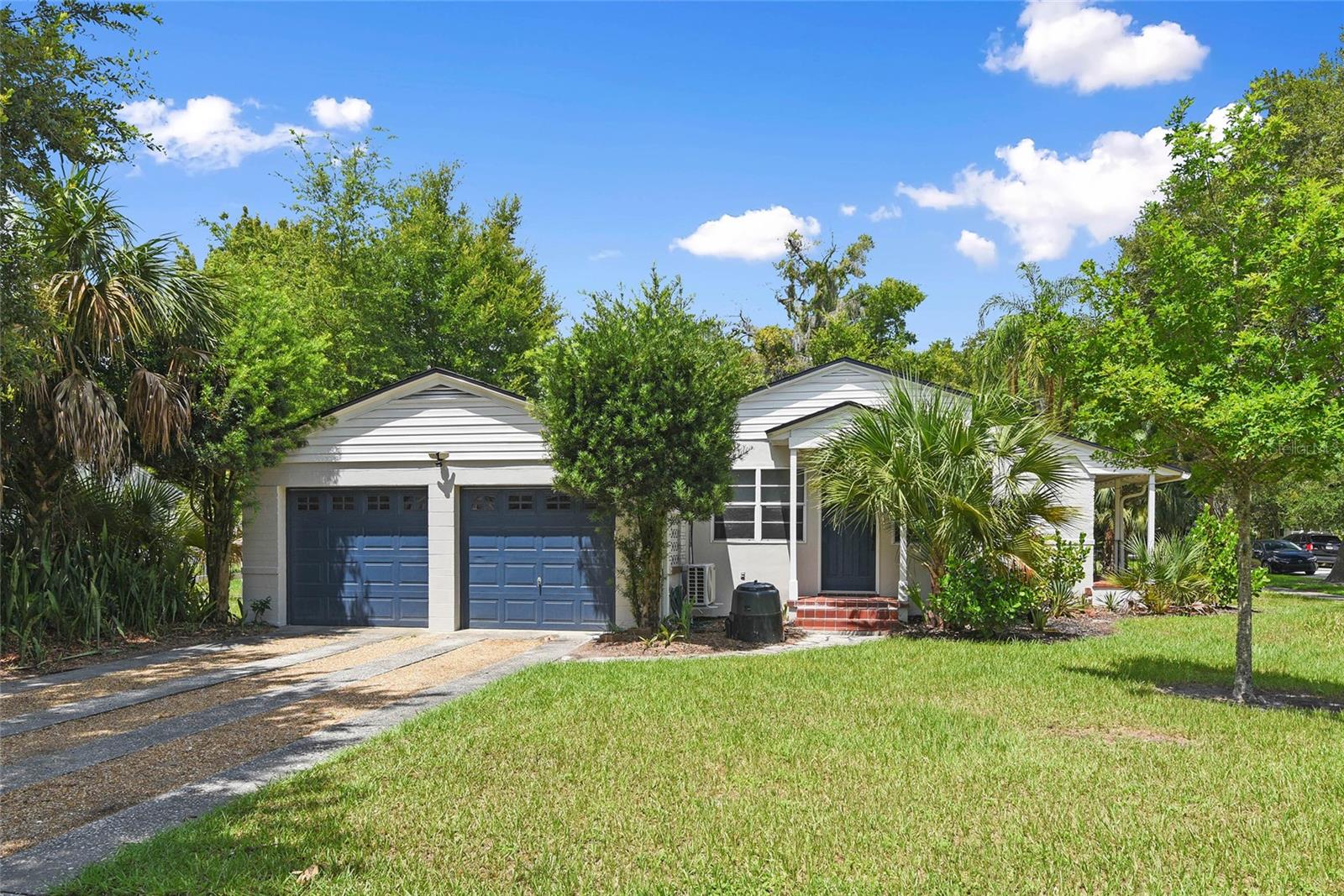 1720 N Westmoreland Dr