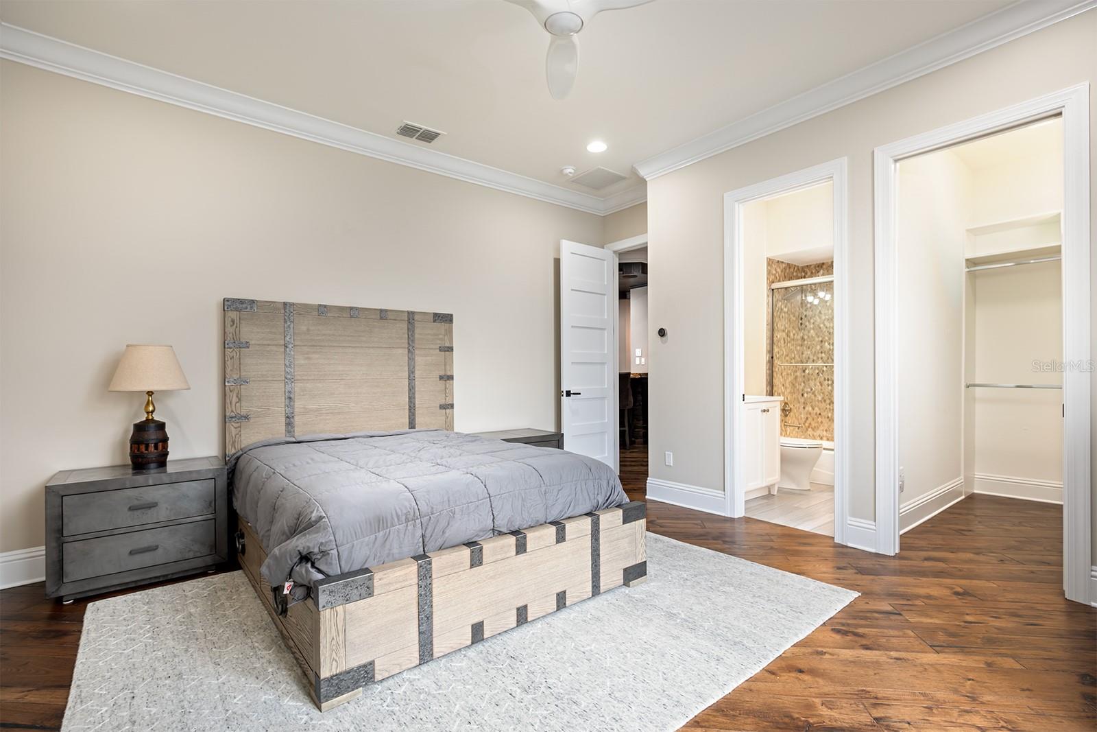 5006 Sawyer Cove Way