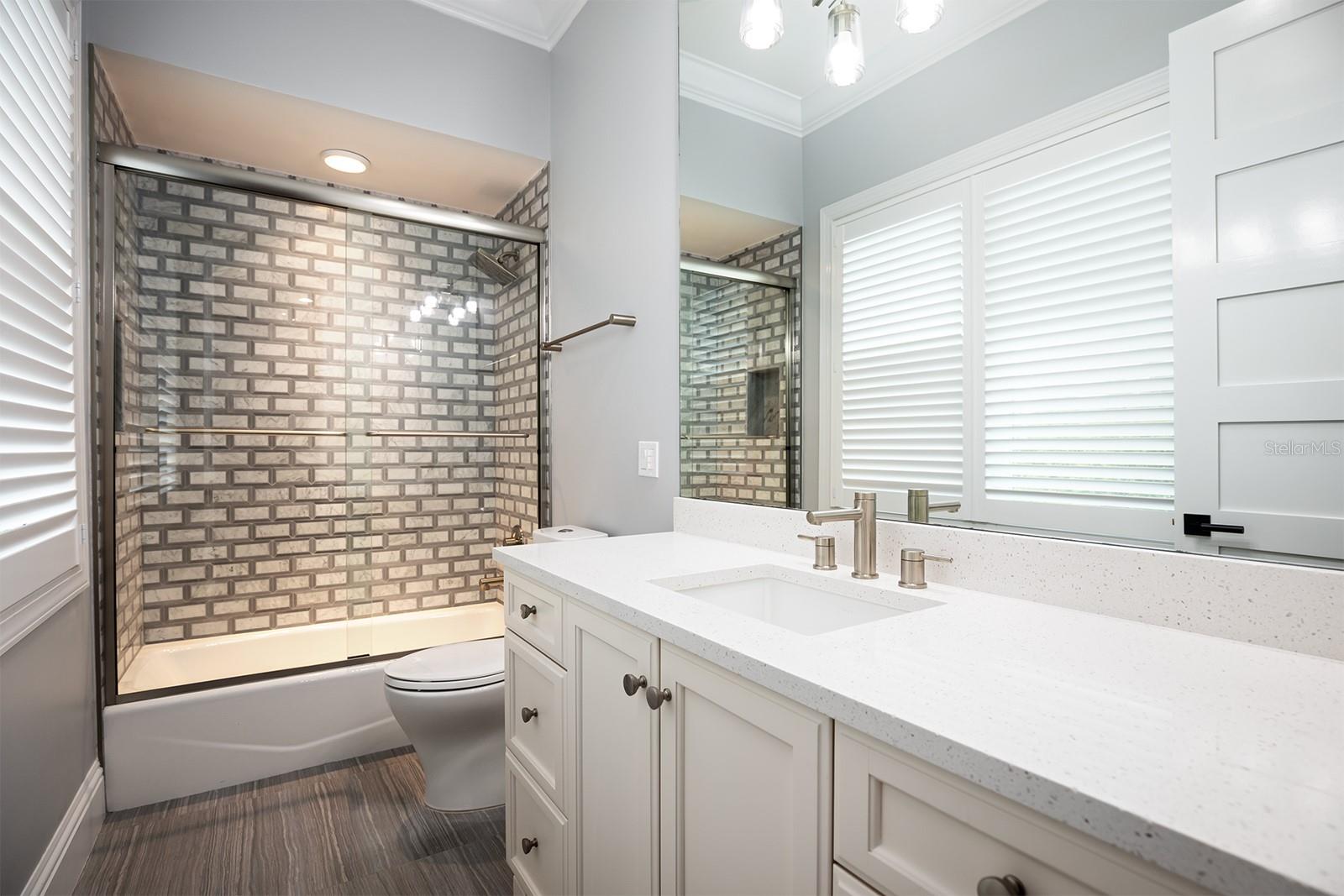 5006 Sawyer Cove Way