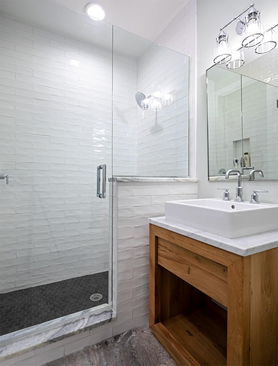 5006 Sawyer Cove Way