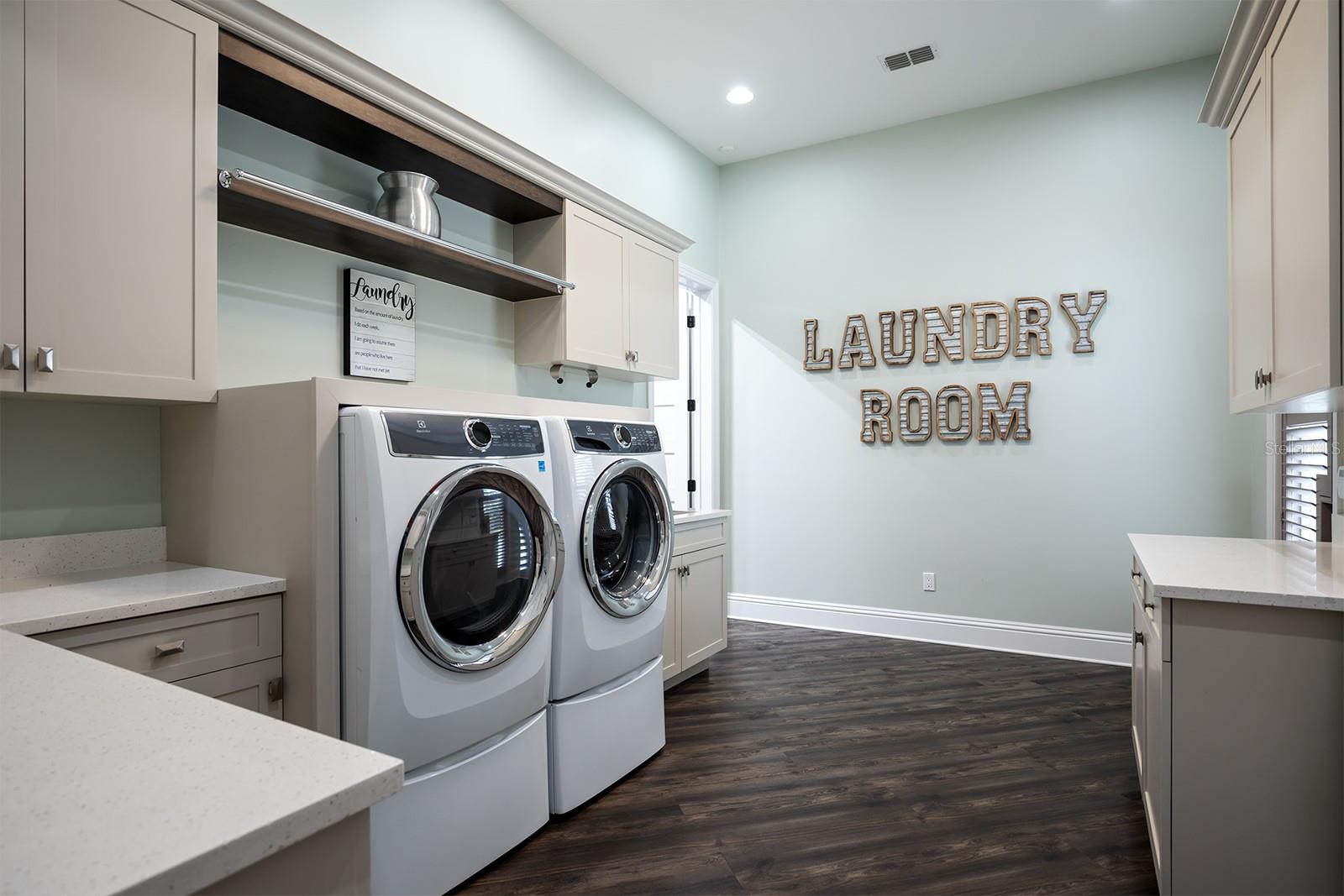 5006 Sawyer Cove Way