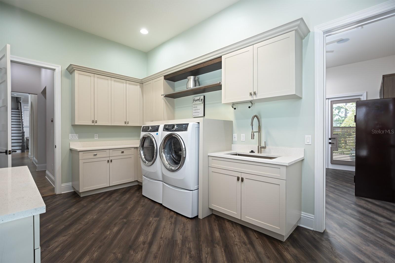 5006 Sawyer Cove Way