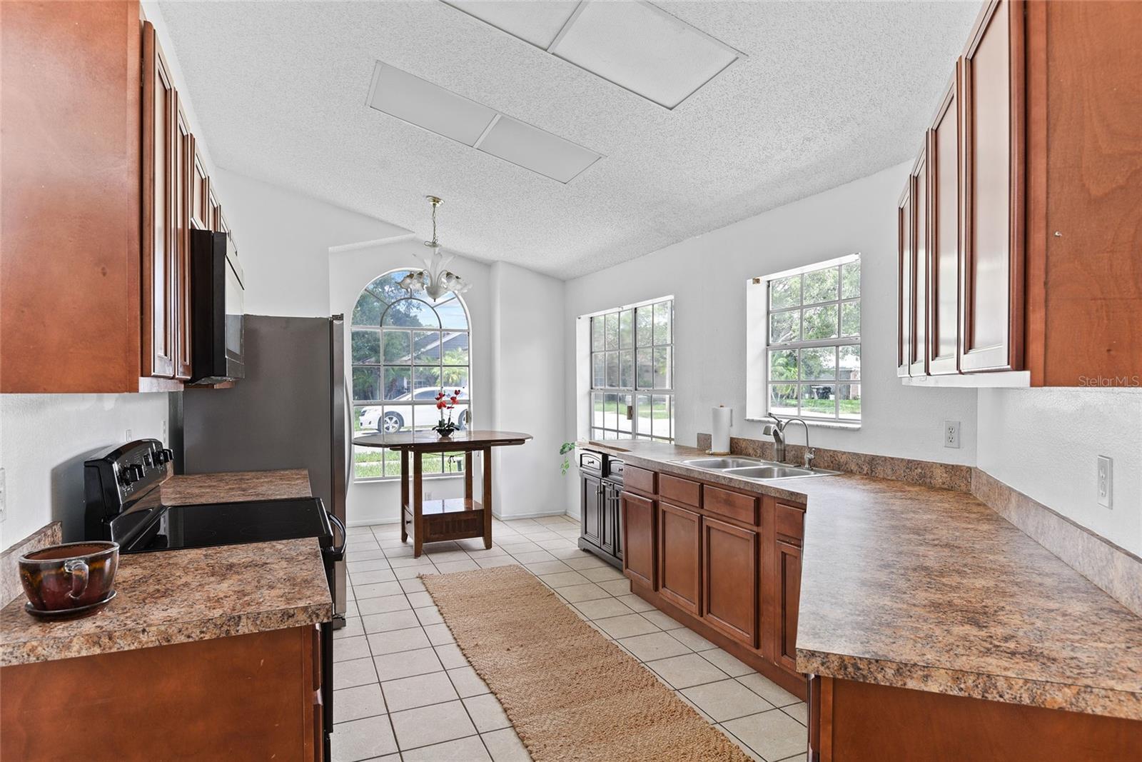 1255 Whispering Winds Ct