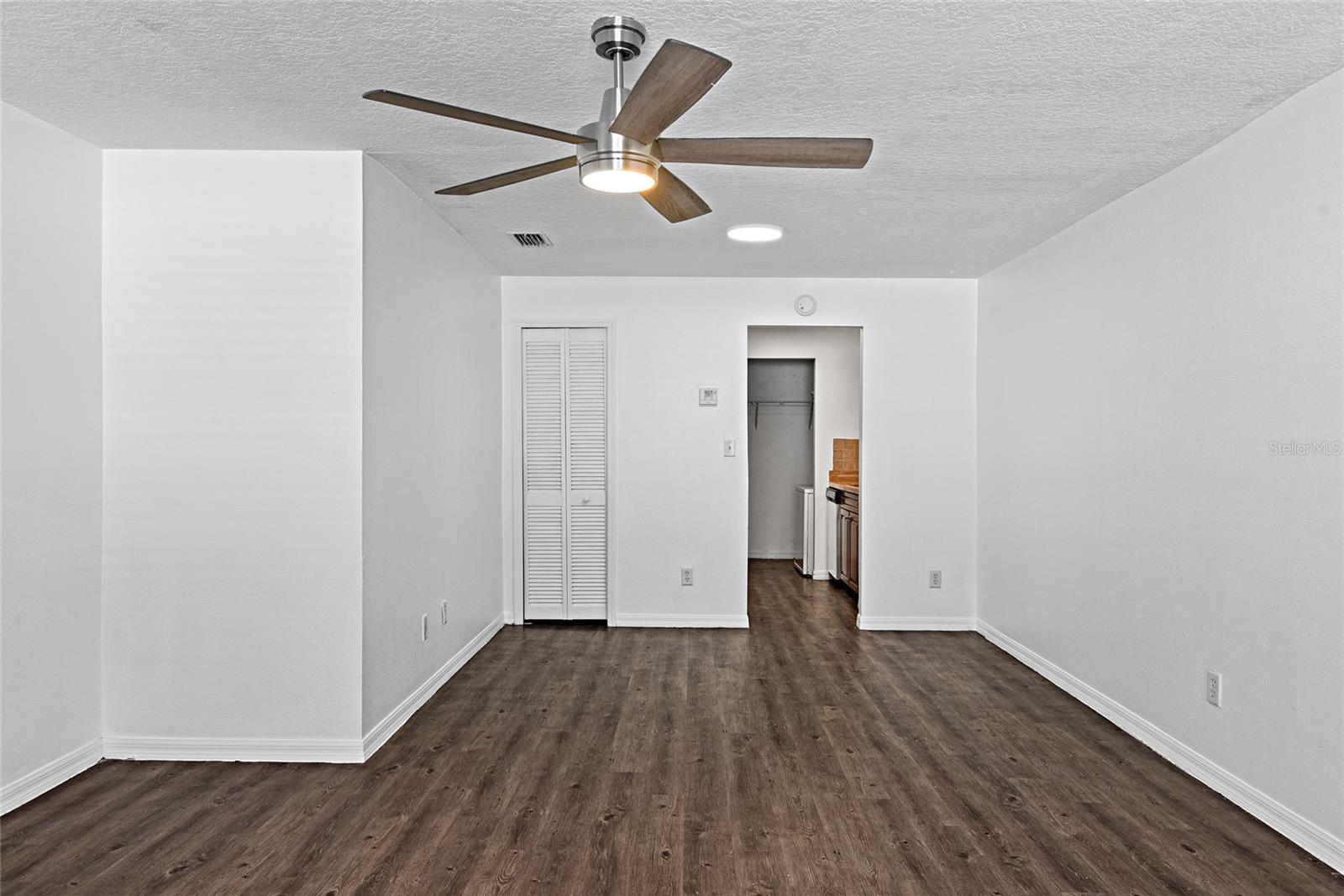 4896 Tangerine Ave #4896