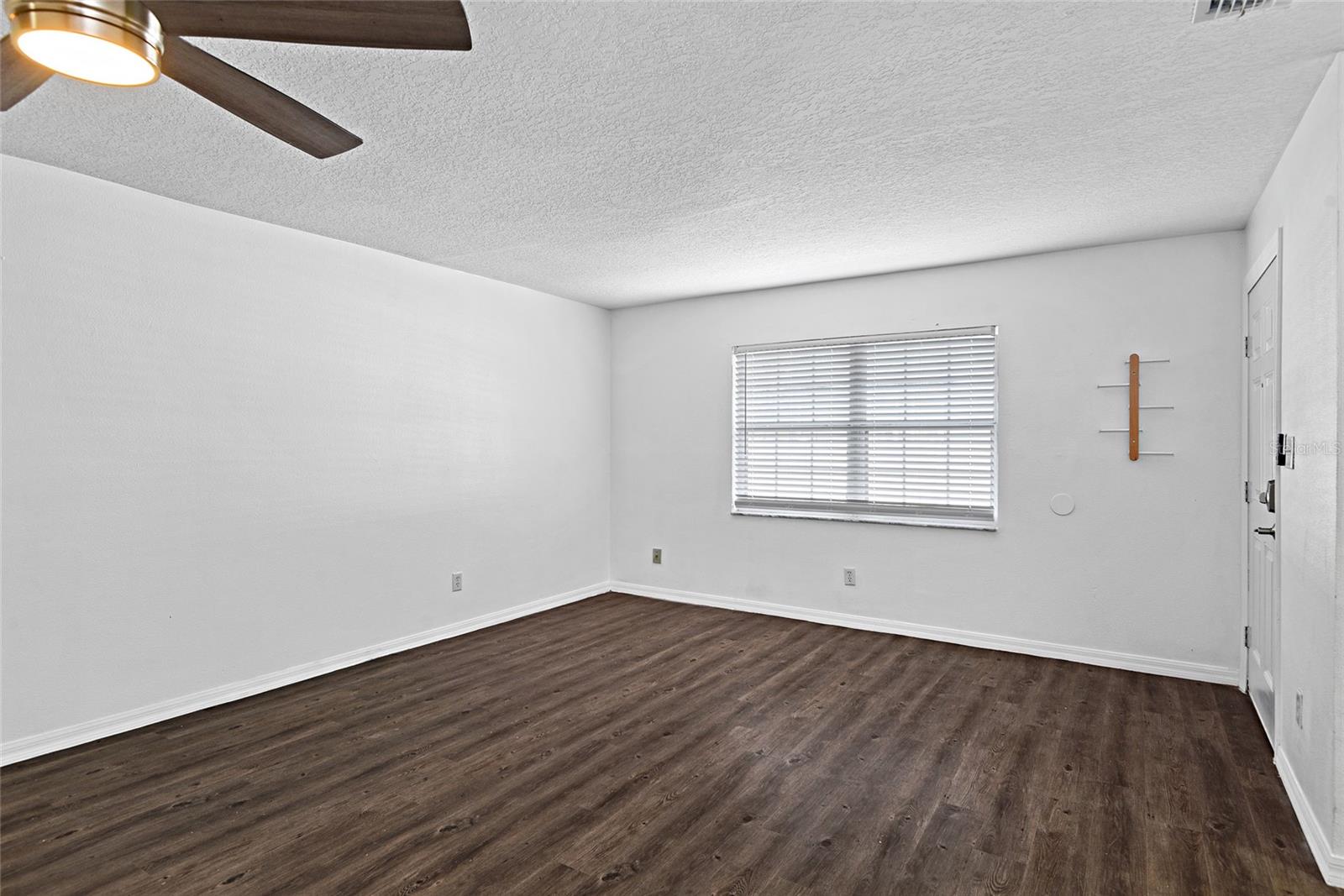 4896 Tangerine Ave #4896