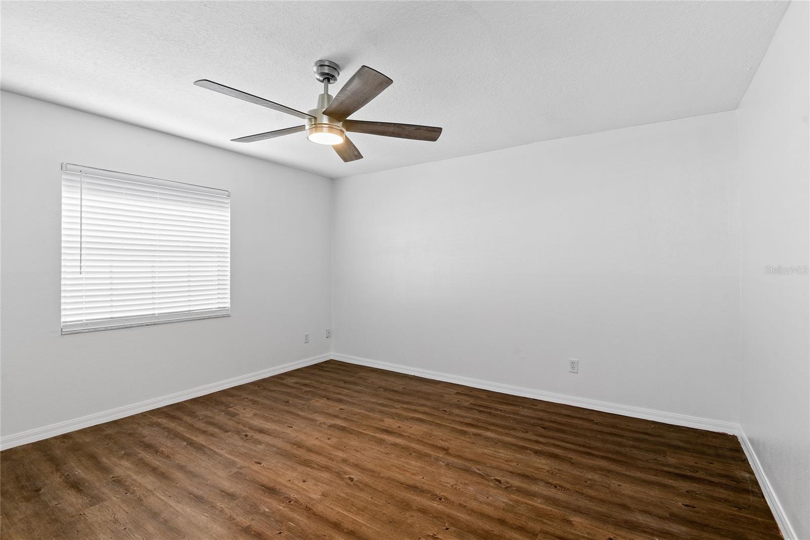 4896 Tangerine Ave #4896