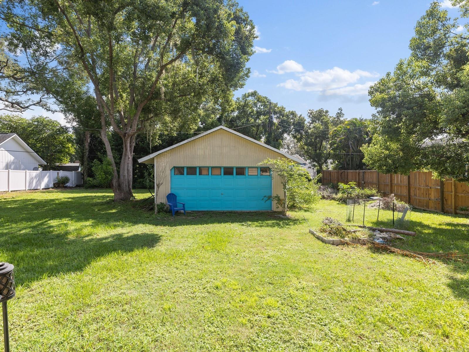721 Magnolia St