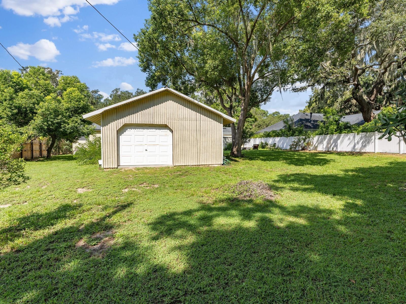 721 Magnolia St