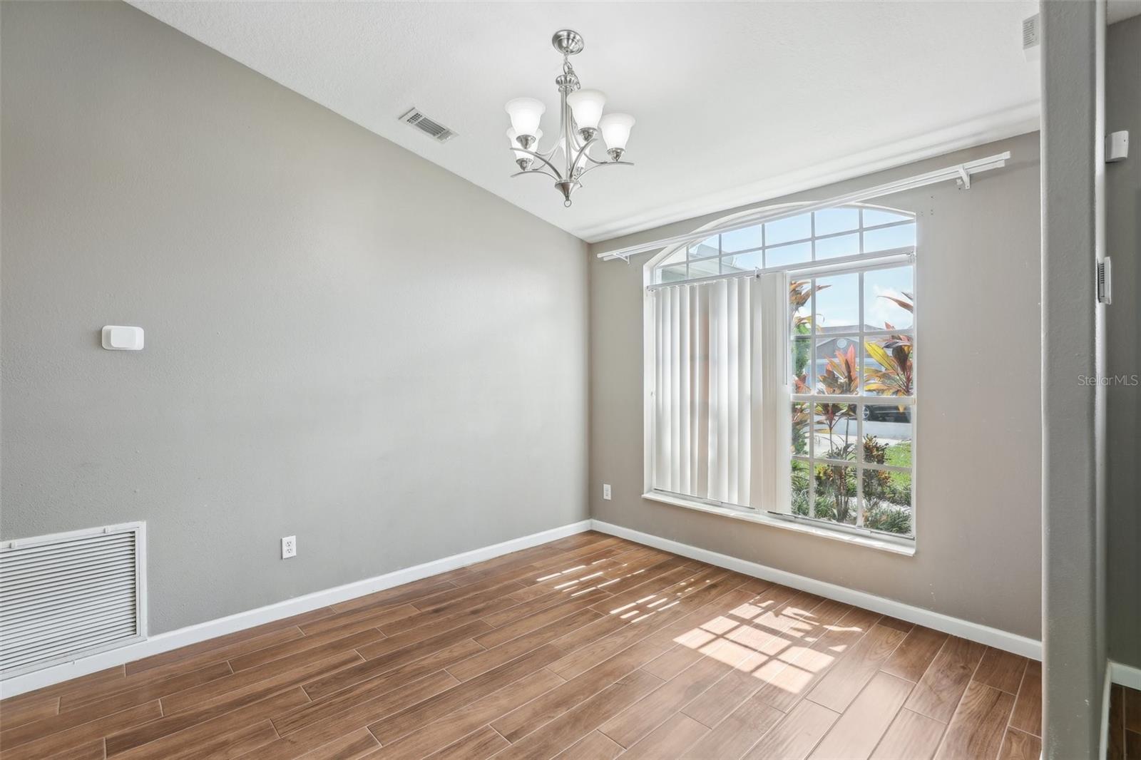 2808 Middleton Cir