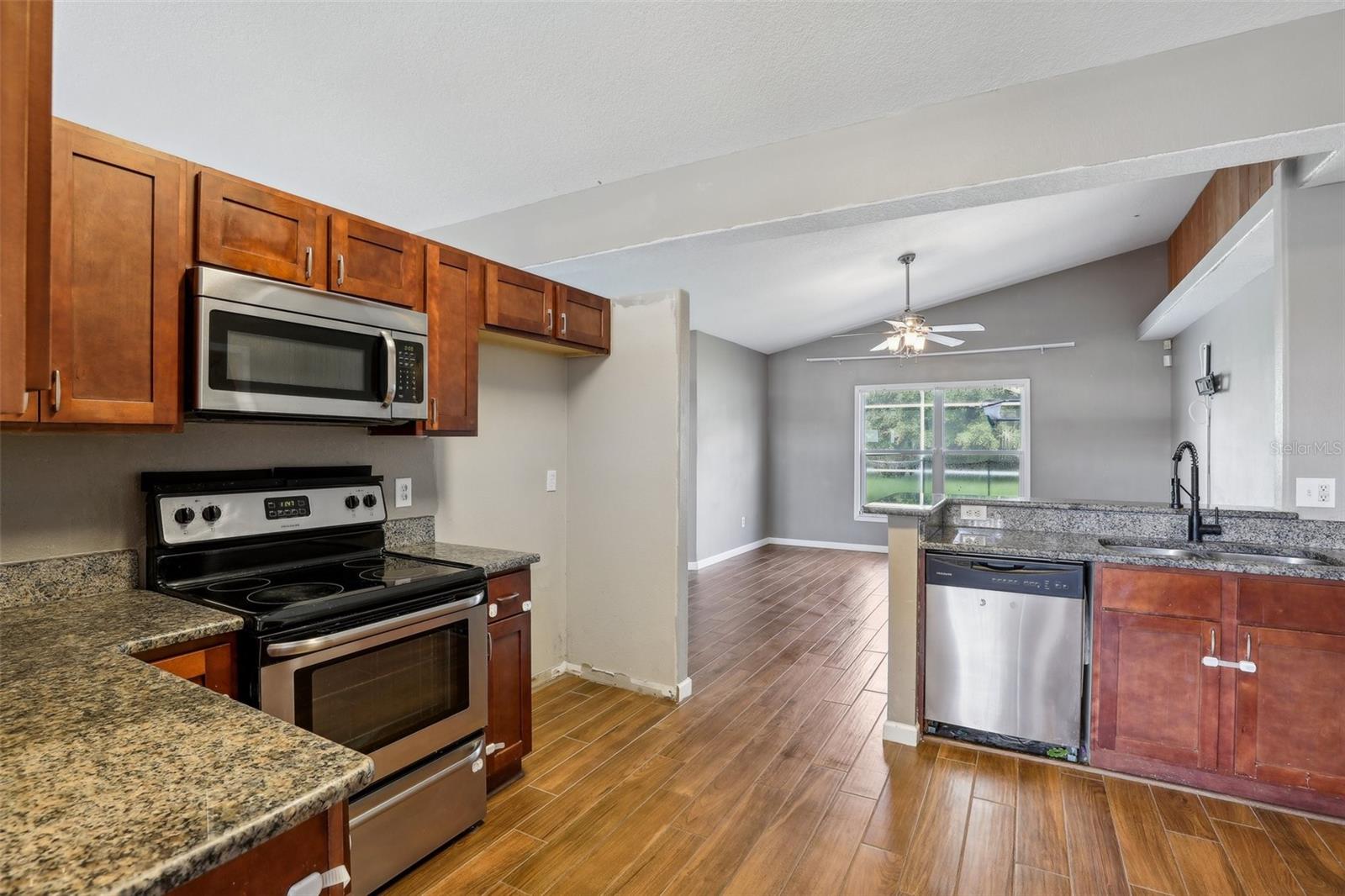 2808 Middleton Cir
