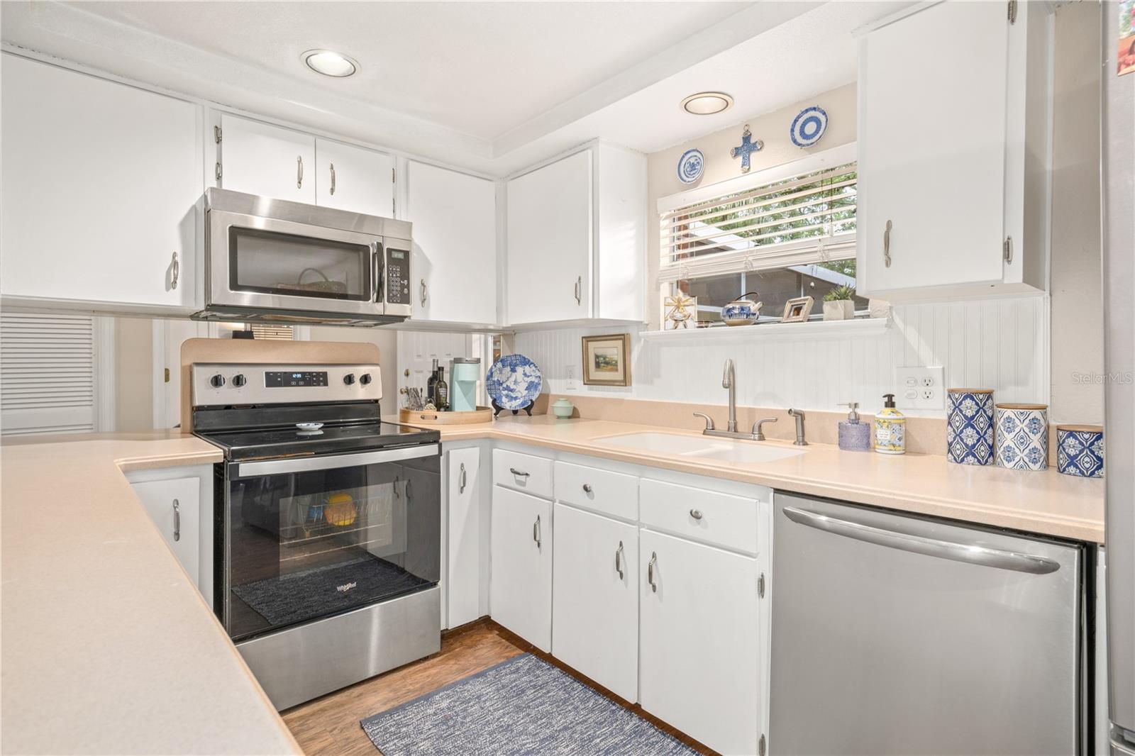 2300 Princeton Ct