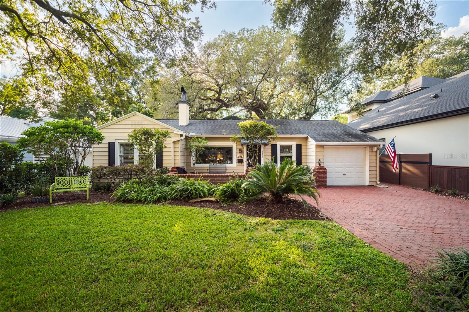 2300 Princeton Ct
