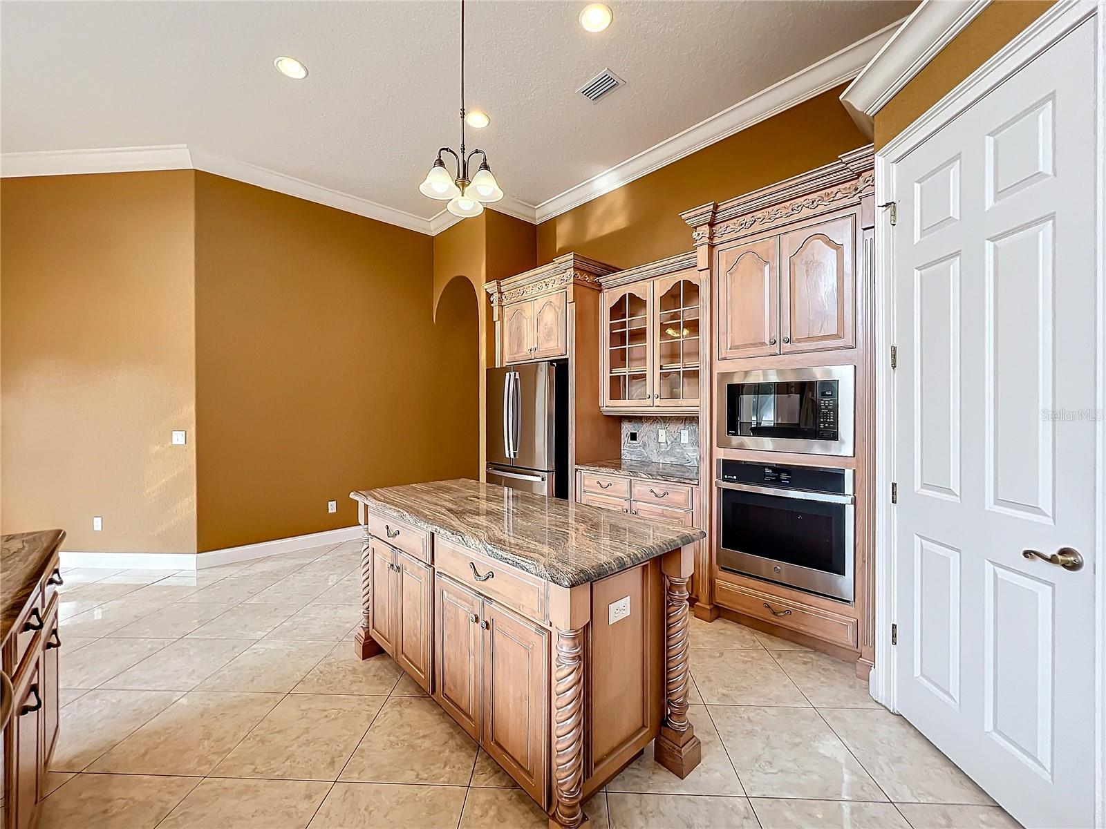 1497 Hunters Mill Pl