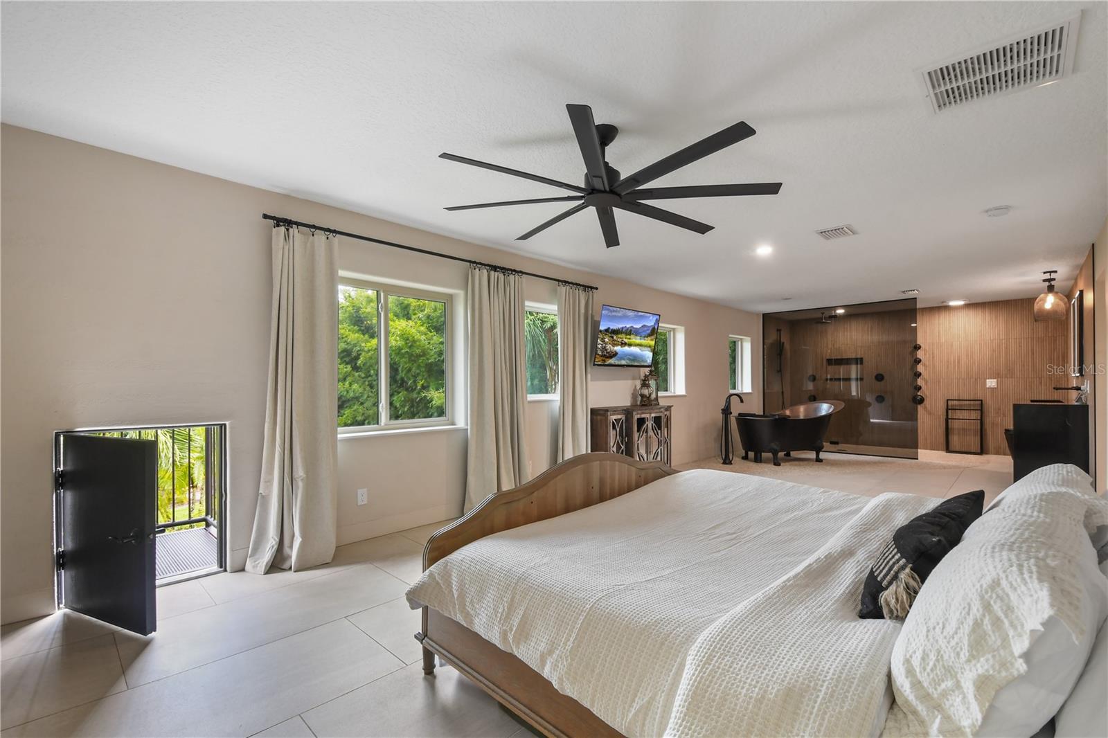 1661 S Chickasaw Trl