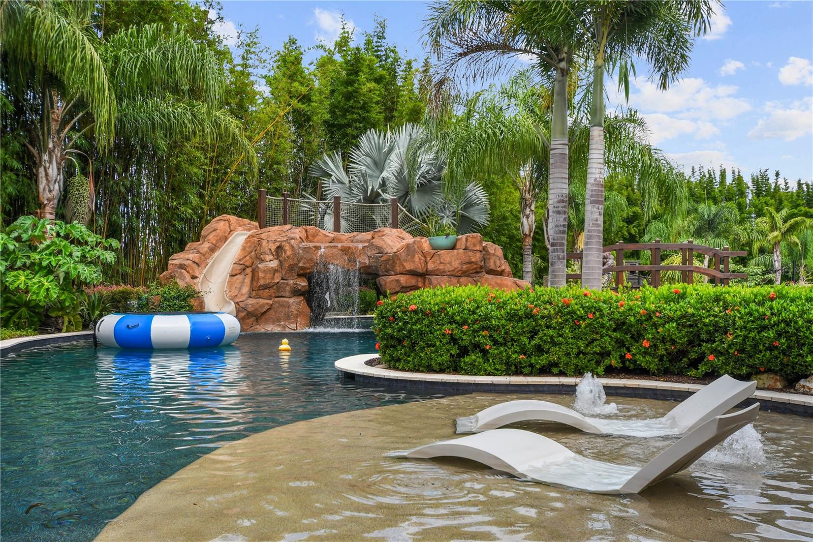 1661 S Chickasaw Trl