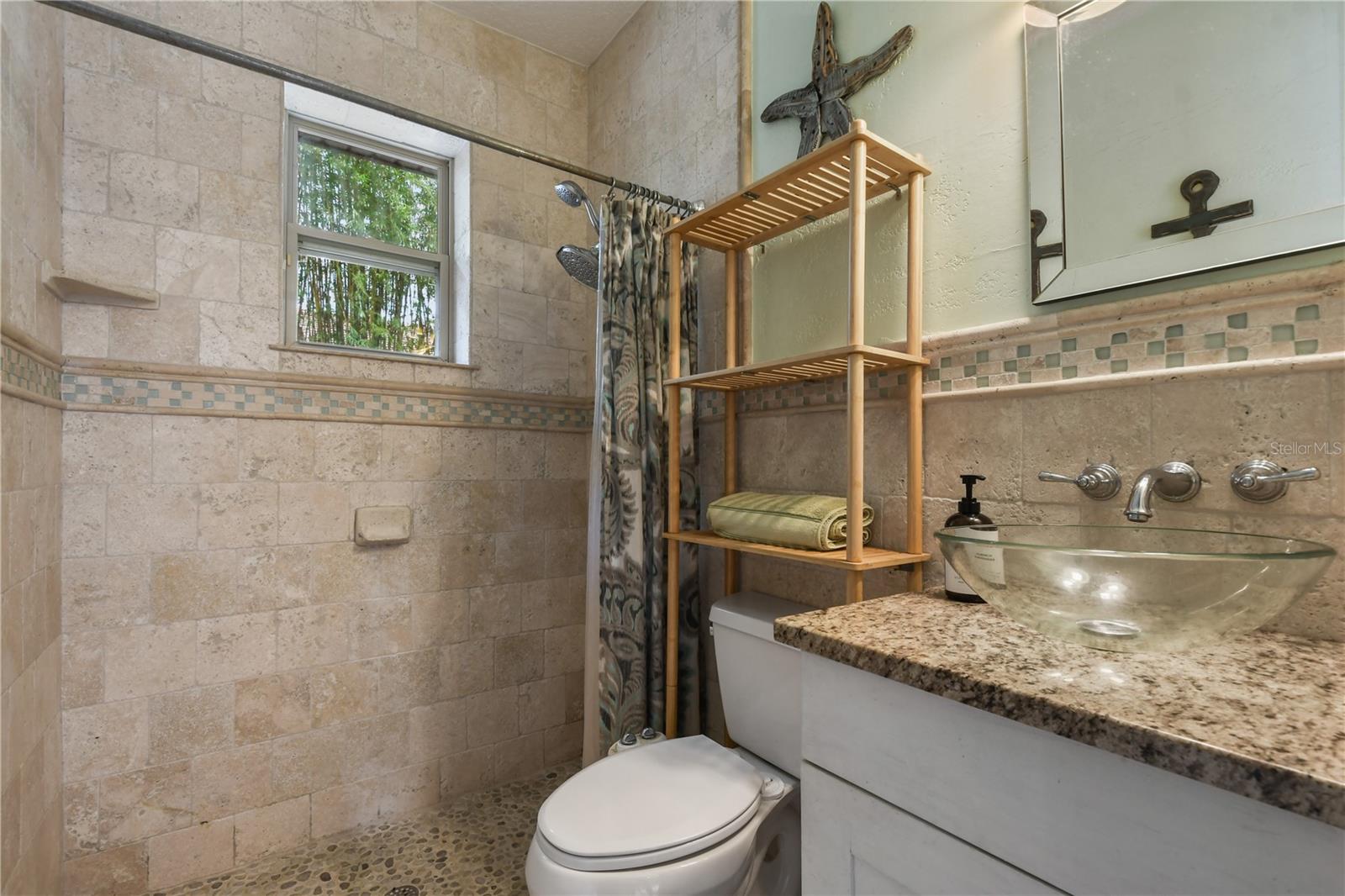 1661 S Chickasaw Trl