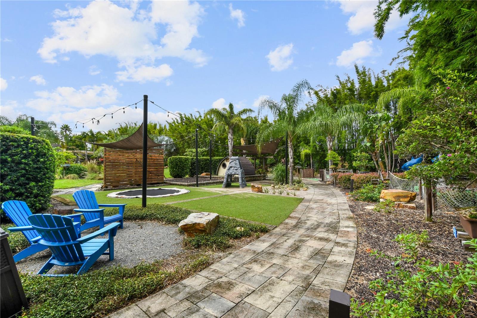 1661 S Chickasaw Trl