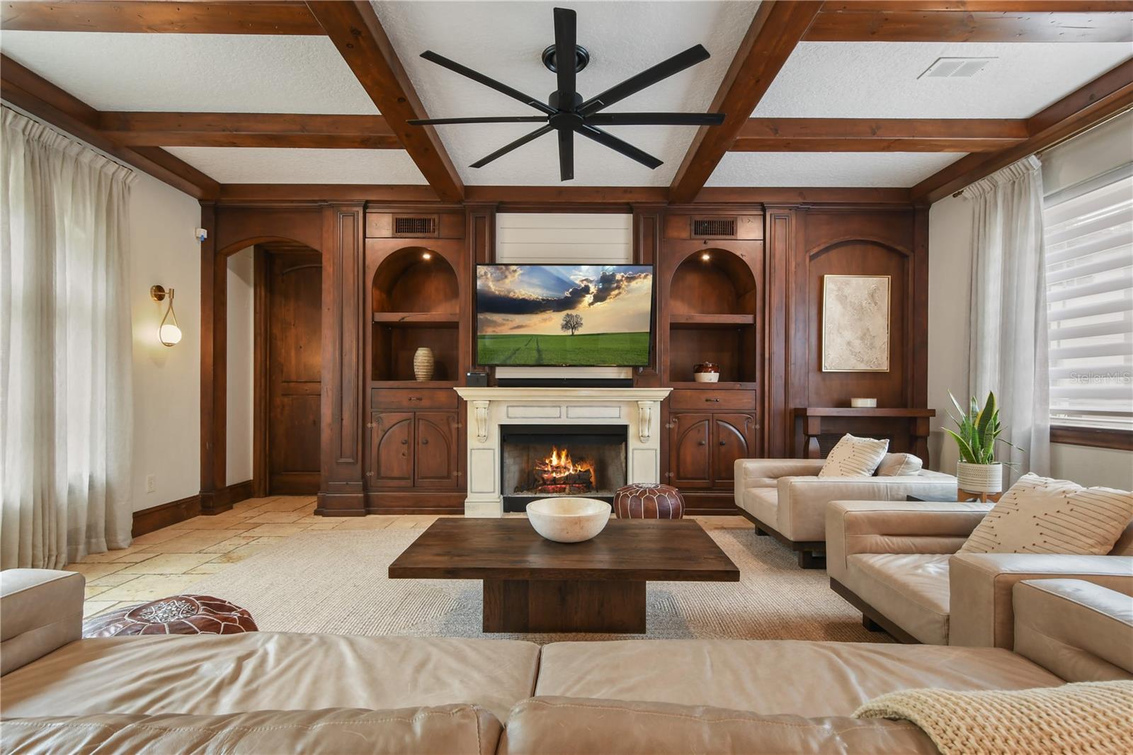 1661 S Chickasaw Trl