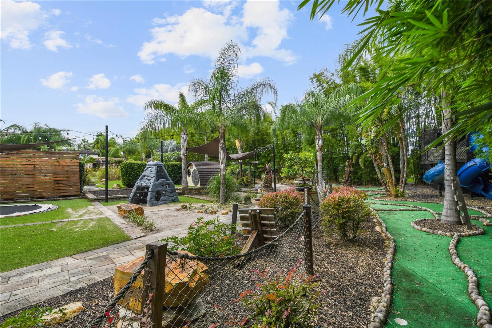 1661 S Chickasaw Trl