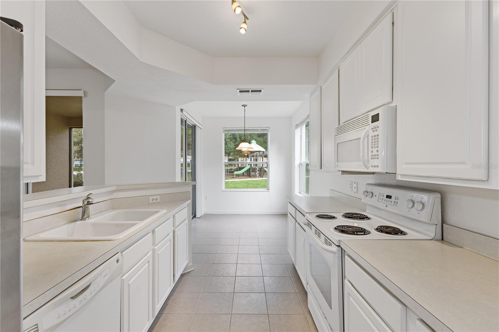 2576 San Tecla St #109