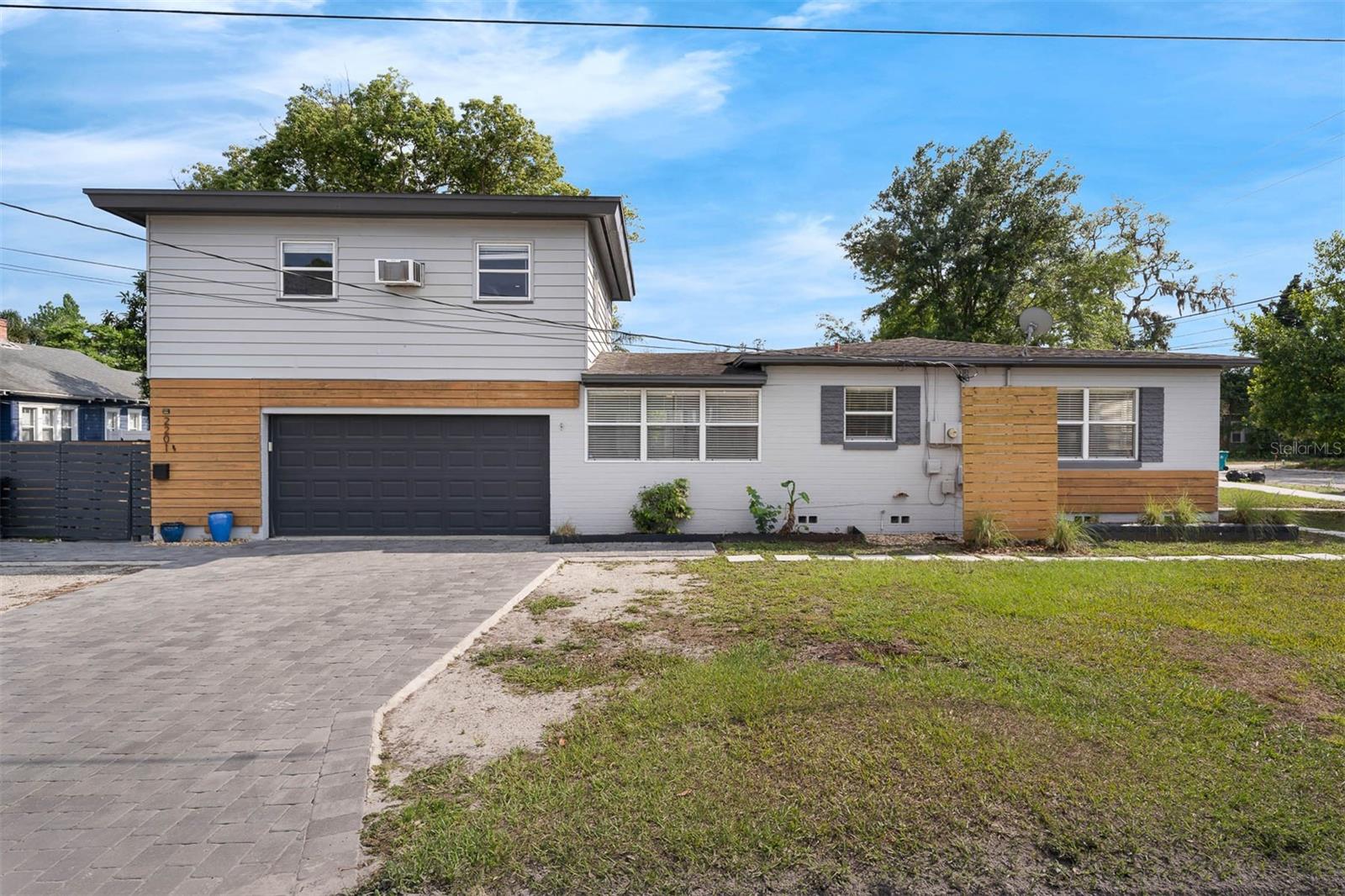 2201 Delaney Ave
