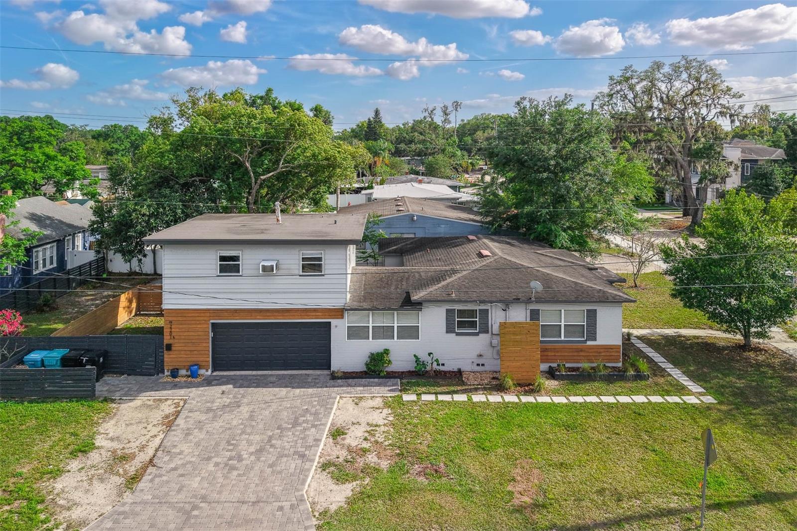 2201 Delaney Ave