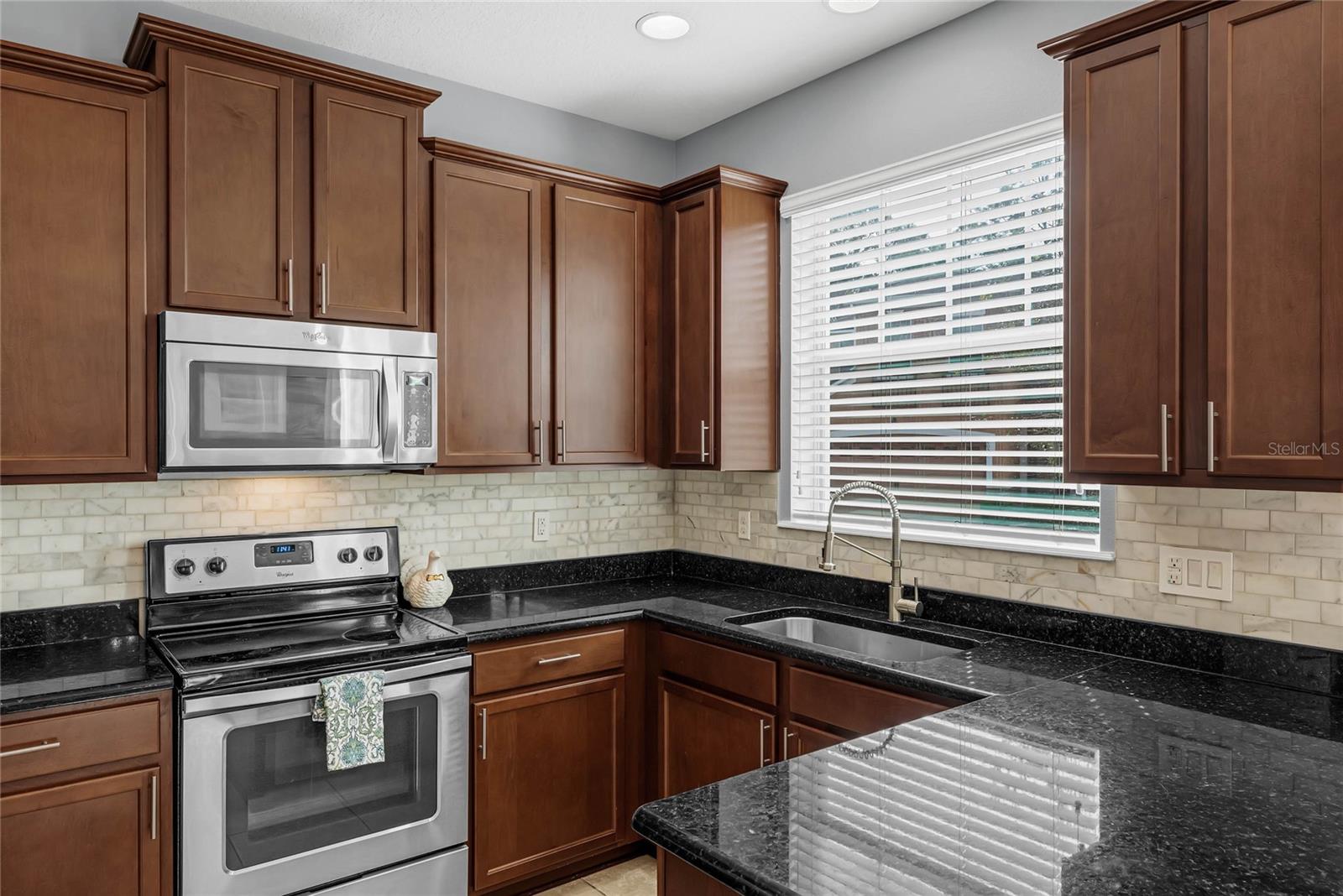 2129 Victoria Glen Dr