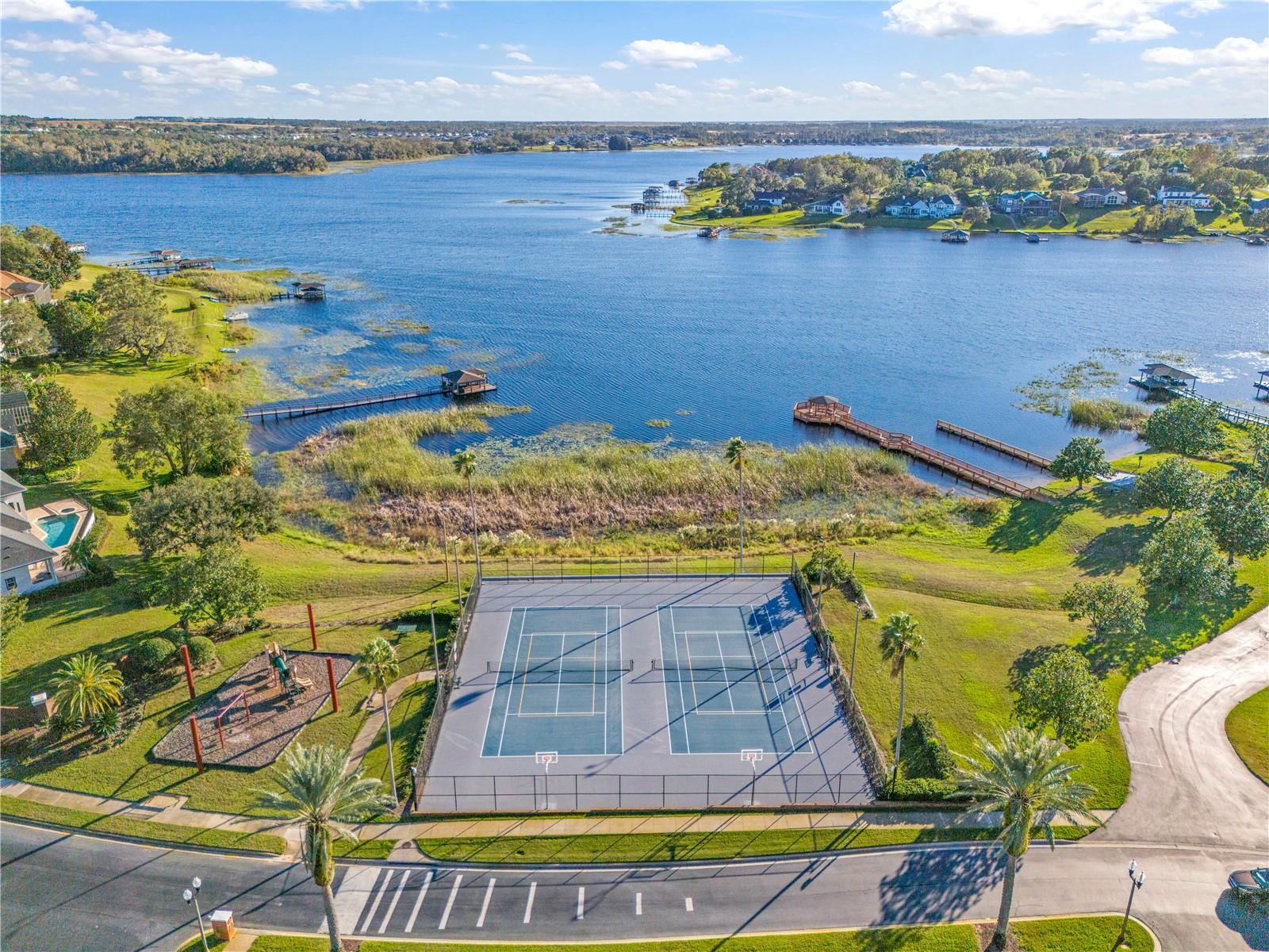 17429 Cobblestone Ln