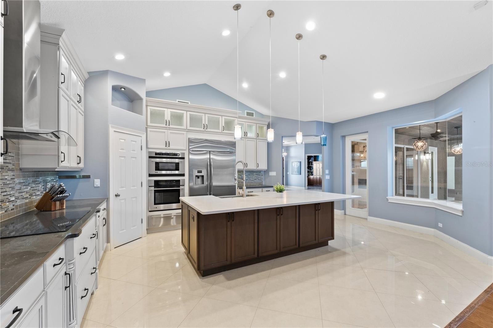 17429 Cobblestone Ln