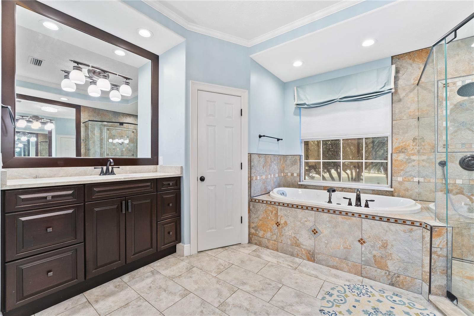 17429 Cobblestone Ln