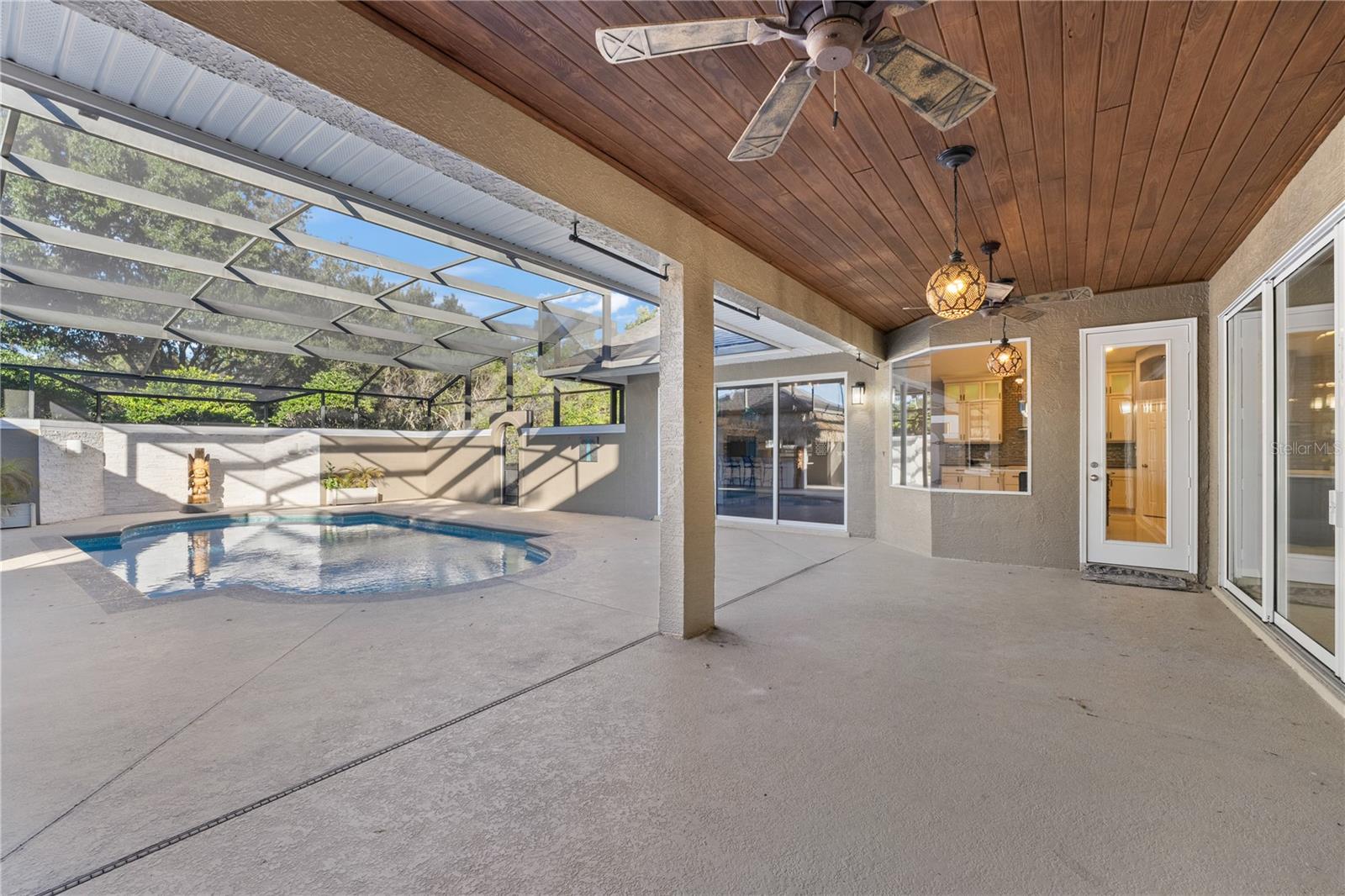 17429 Cobblestone Ln