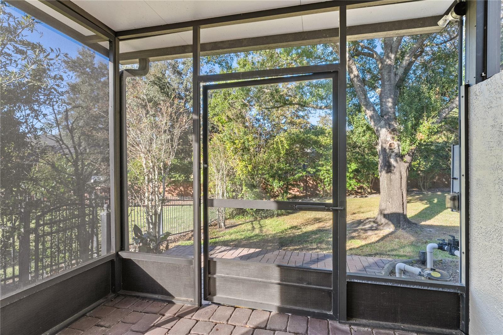 17429 Cobblestone Ln