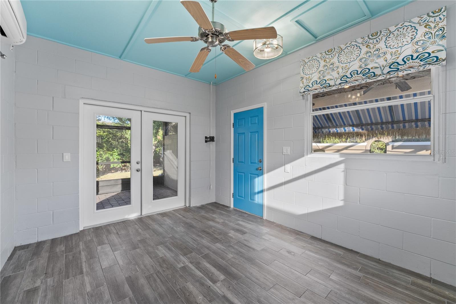 17429 Cobblestone Ln