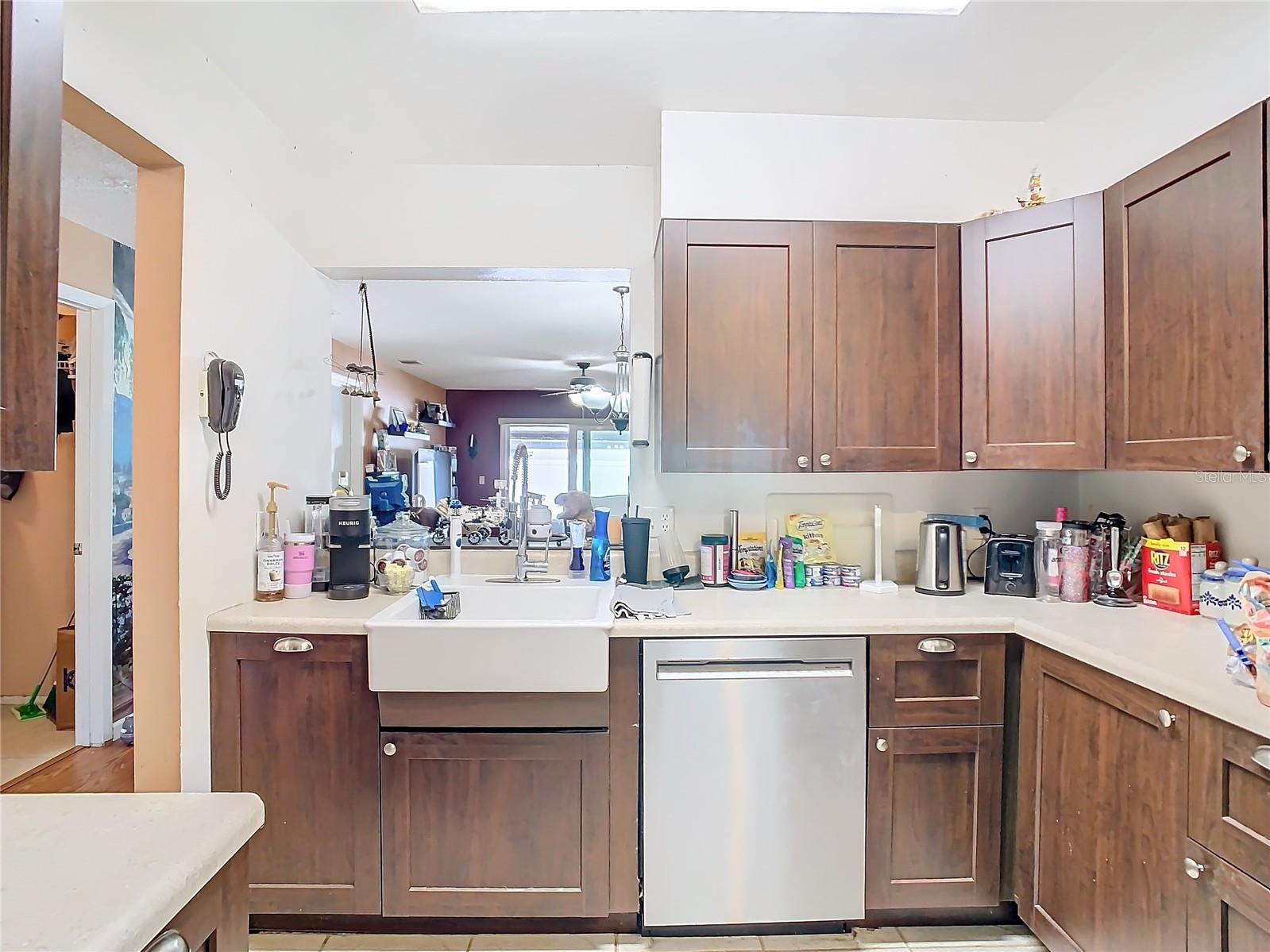 2435 Turpin Dr