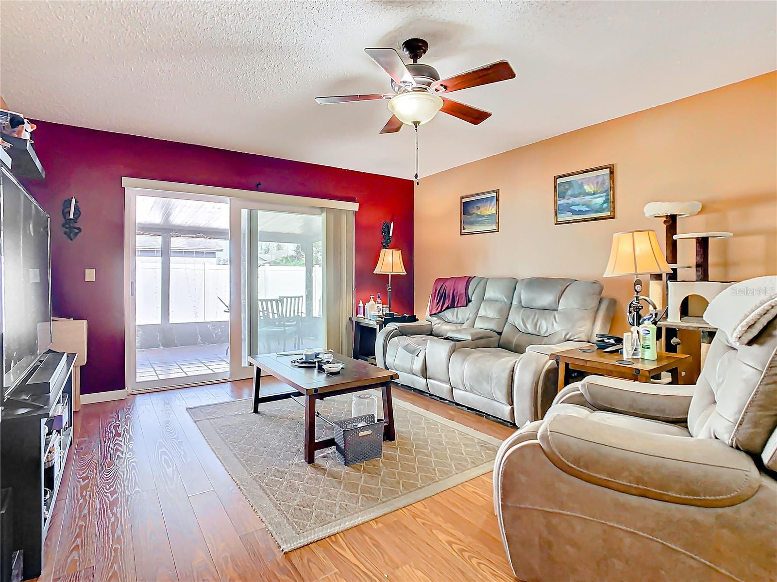 2435 Turpin Dr