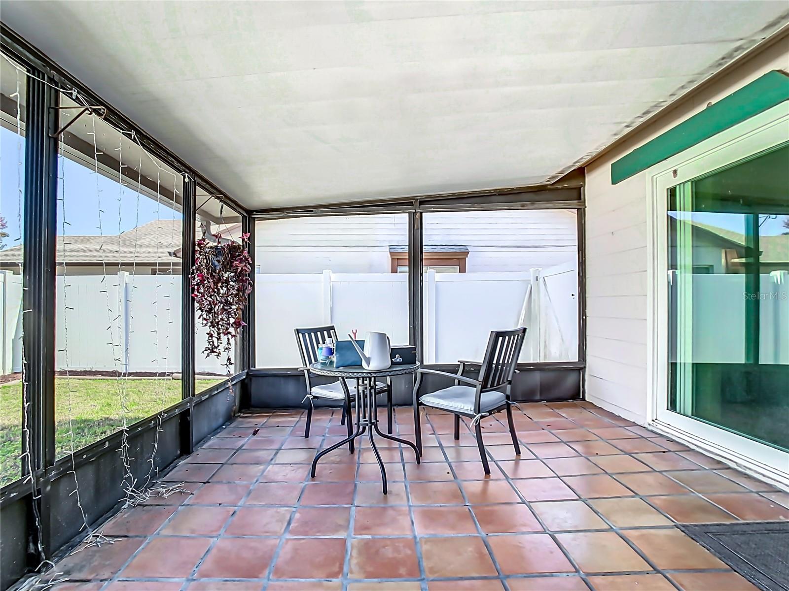 2435 Turpin Dr