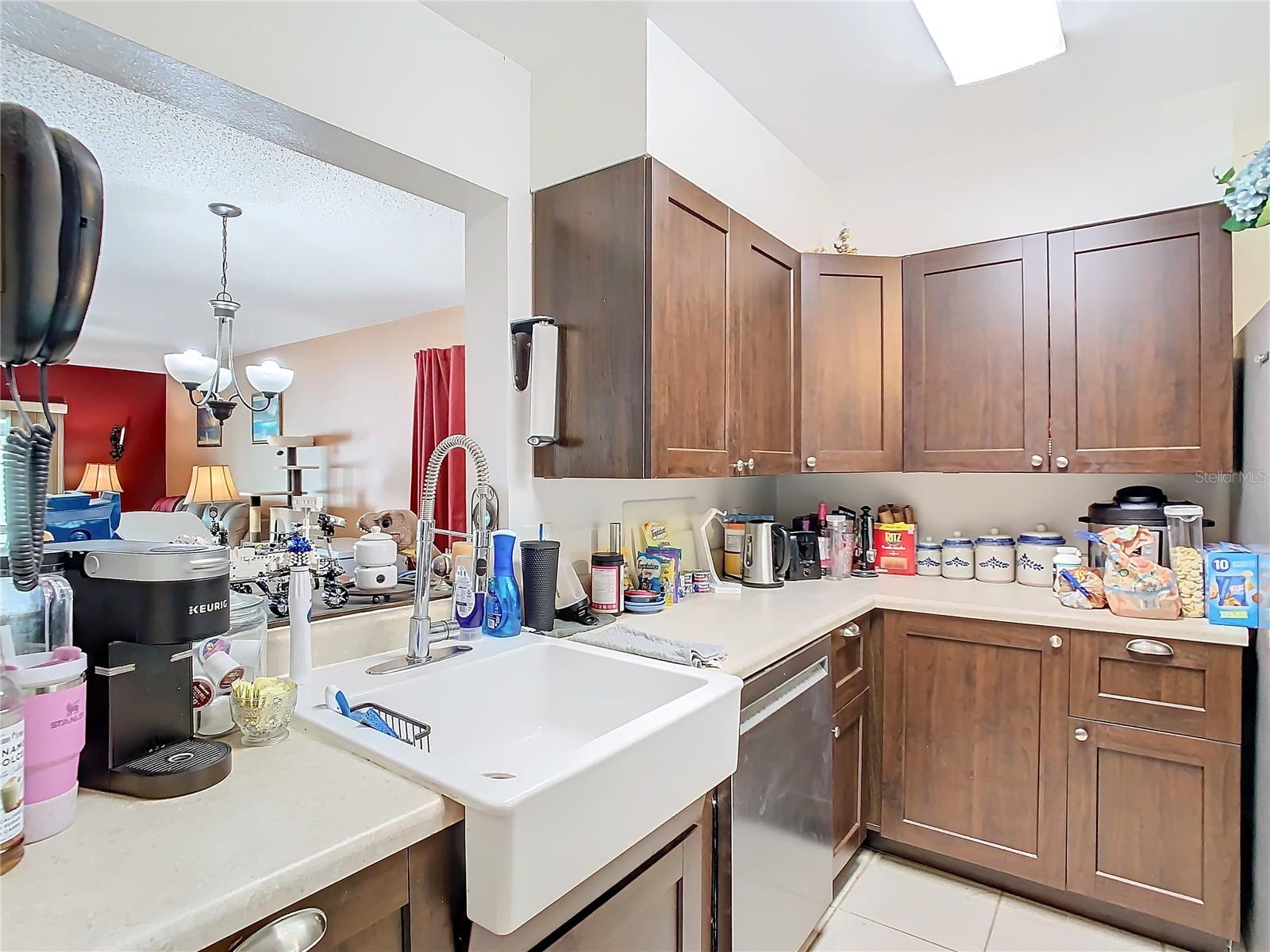 2435 Turpin Dr