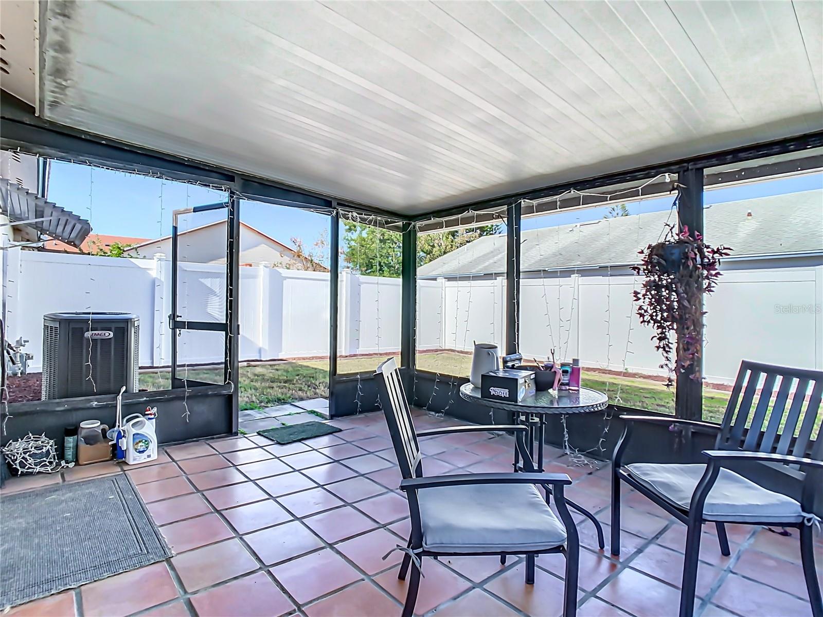 2435 Turpin Dr