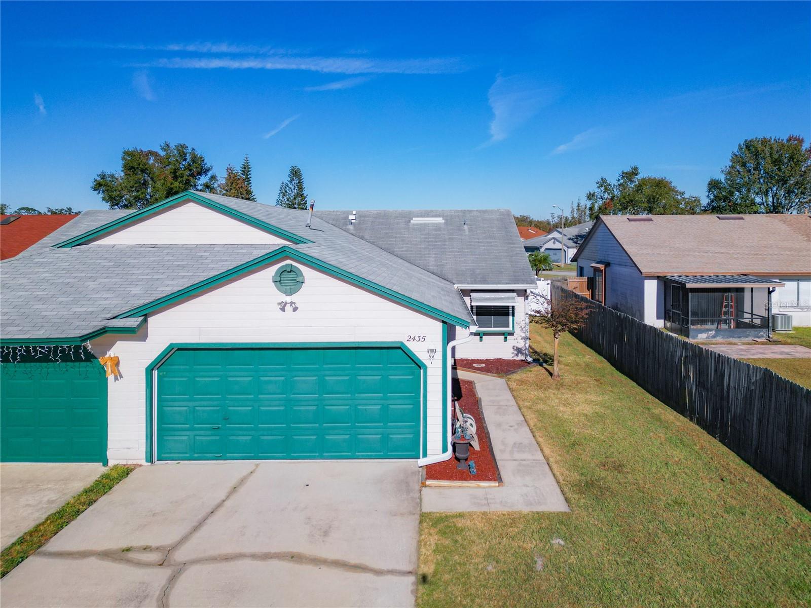 2435 Turpin Dr