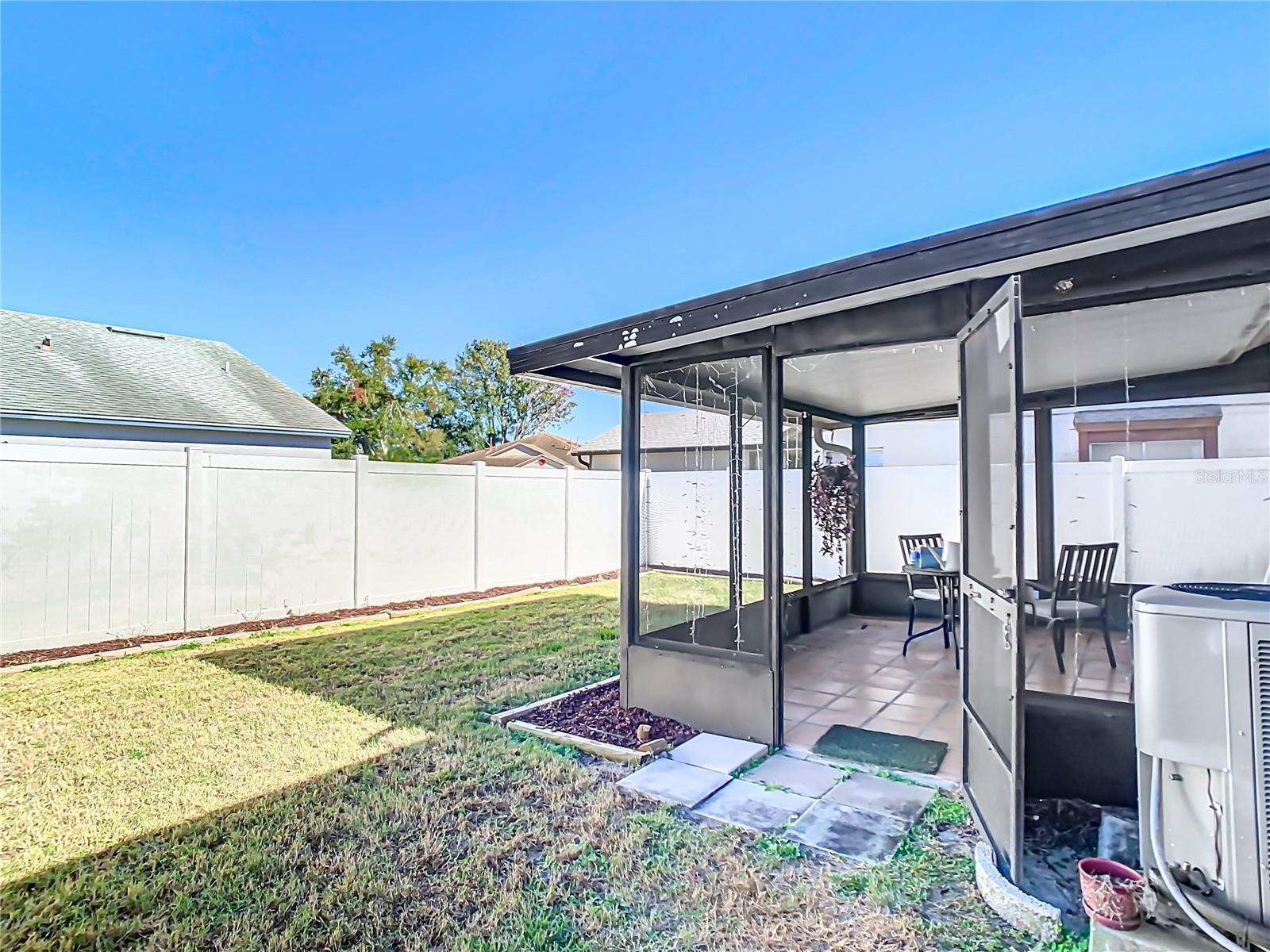 2435 Turpin Dr