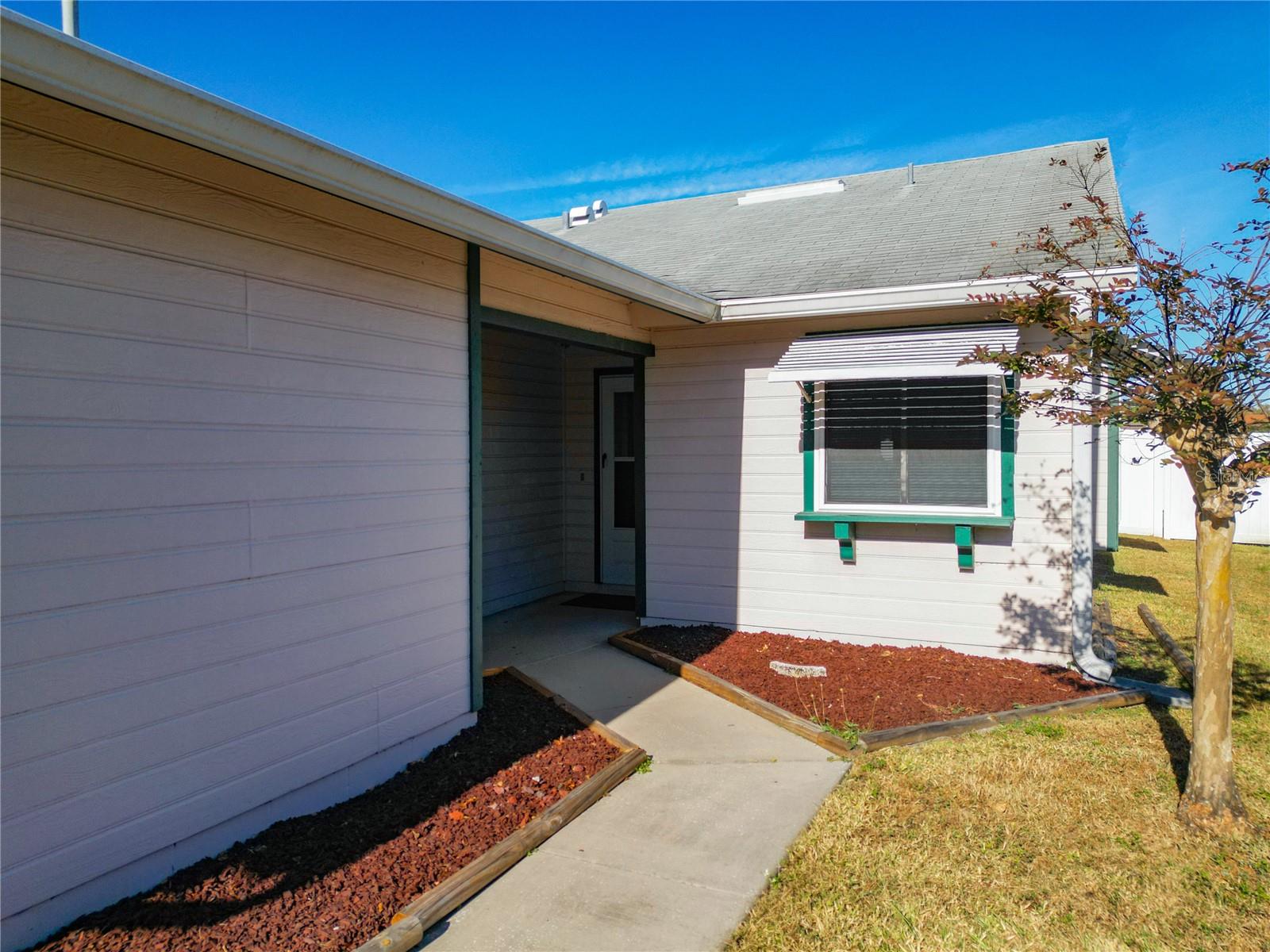 2435 Turpin Dr