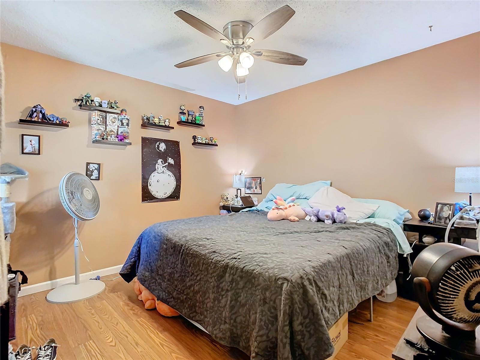 2435 Turpin Dr