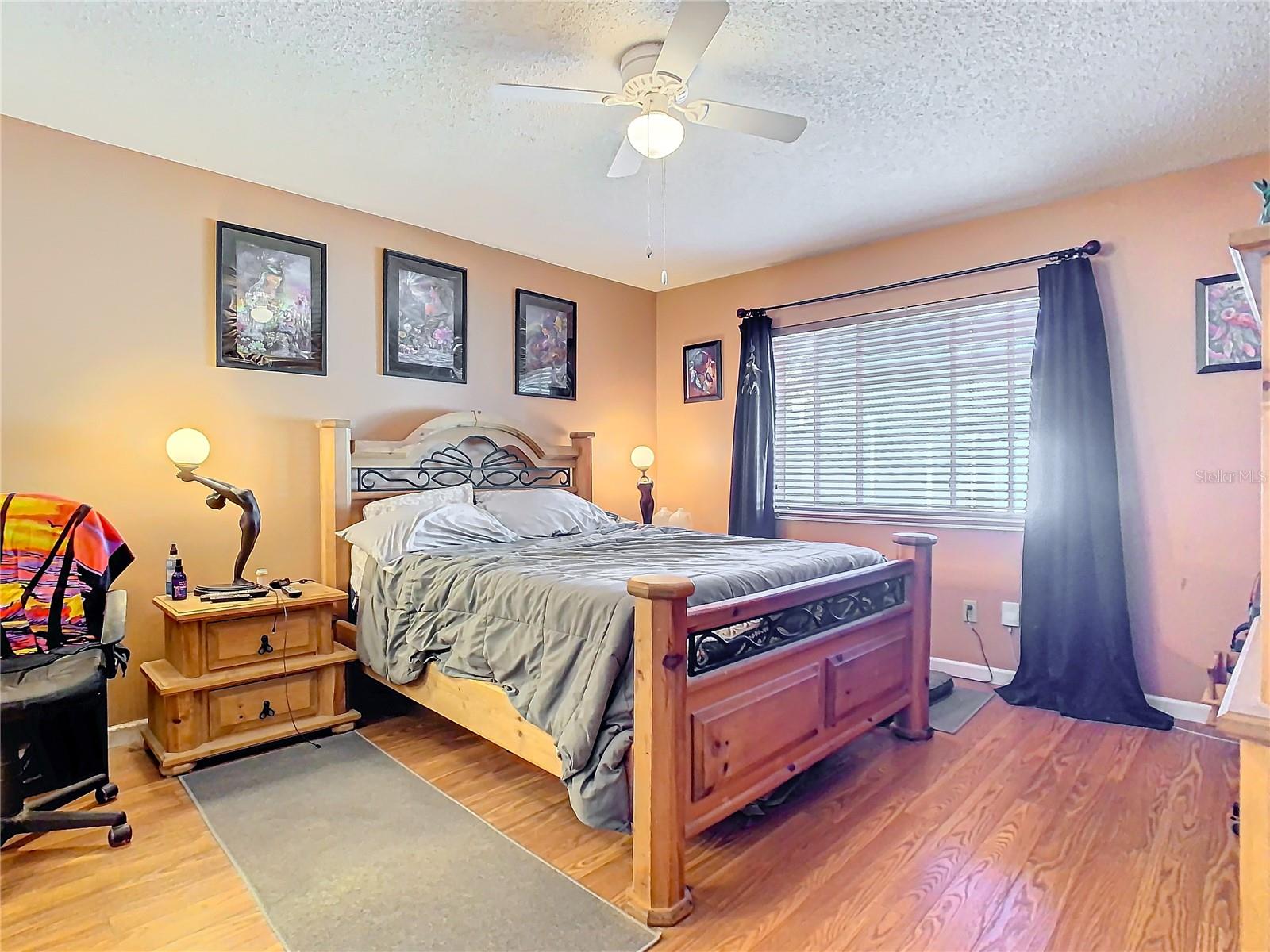 2435 Turpin Dr