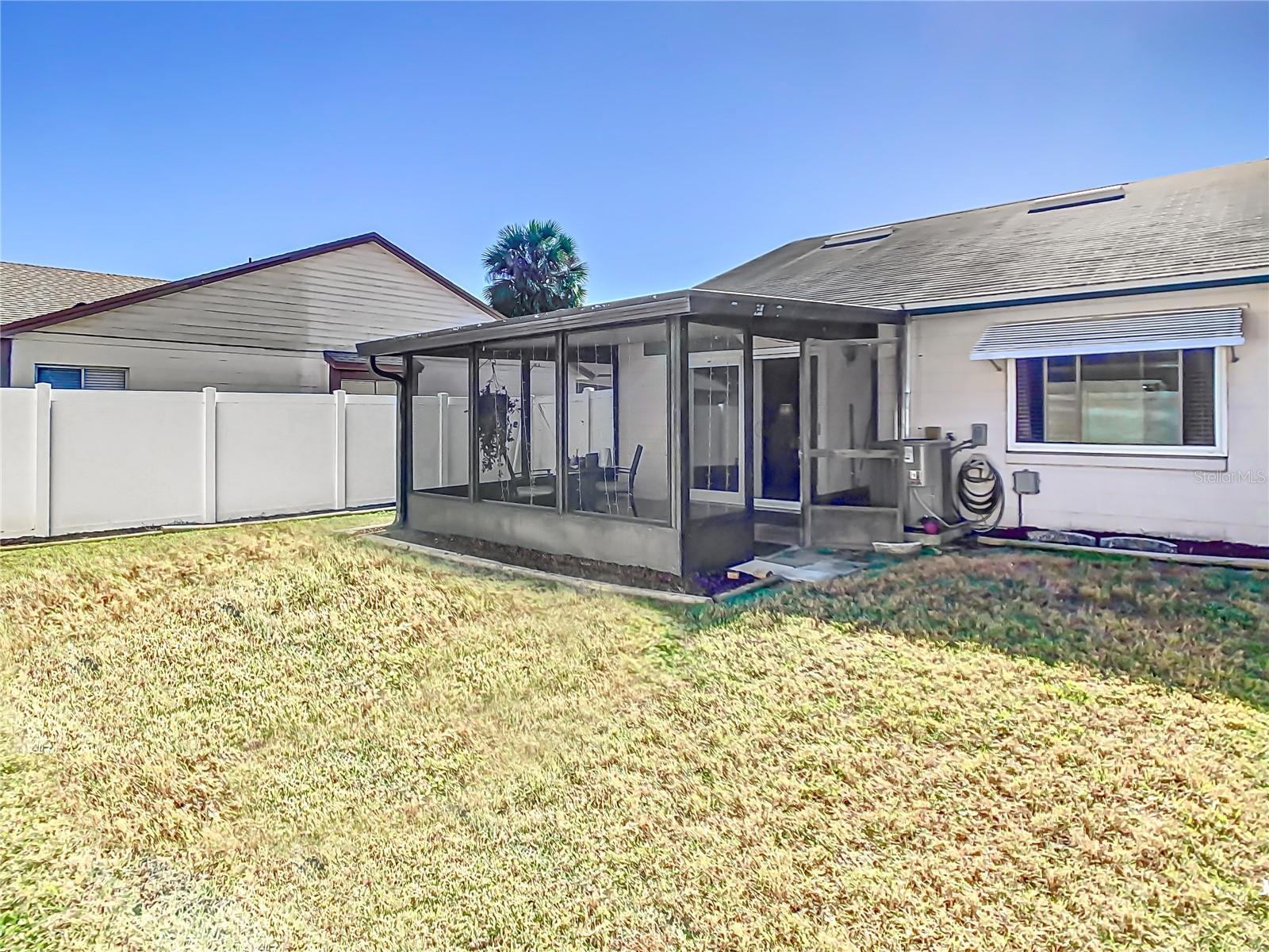 2435 Turpin Dr