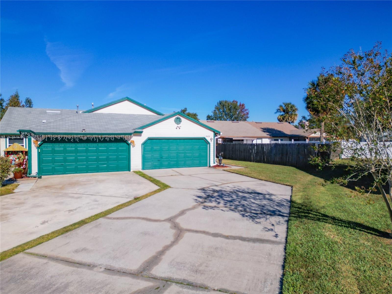 2435 Turpin Dr