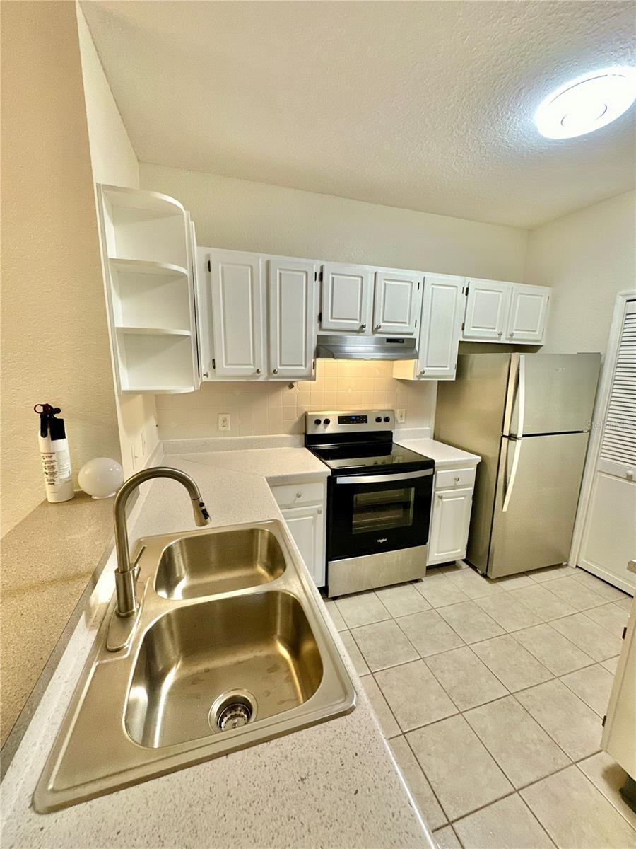 1175 Lake Shadow Cir #4103