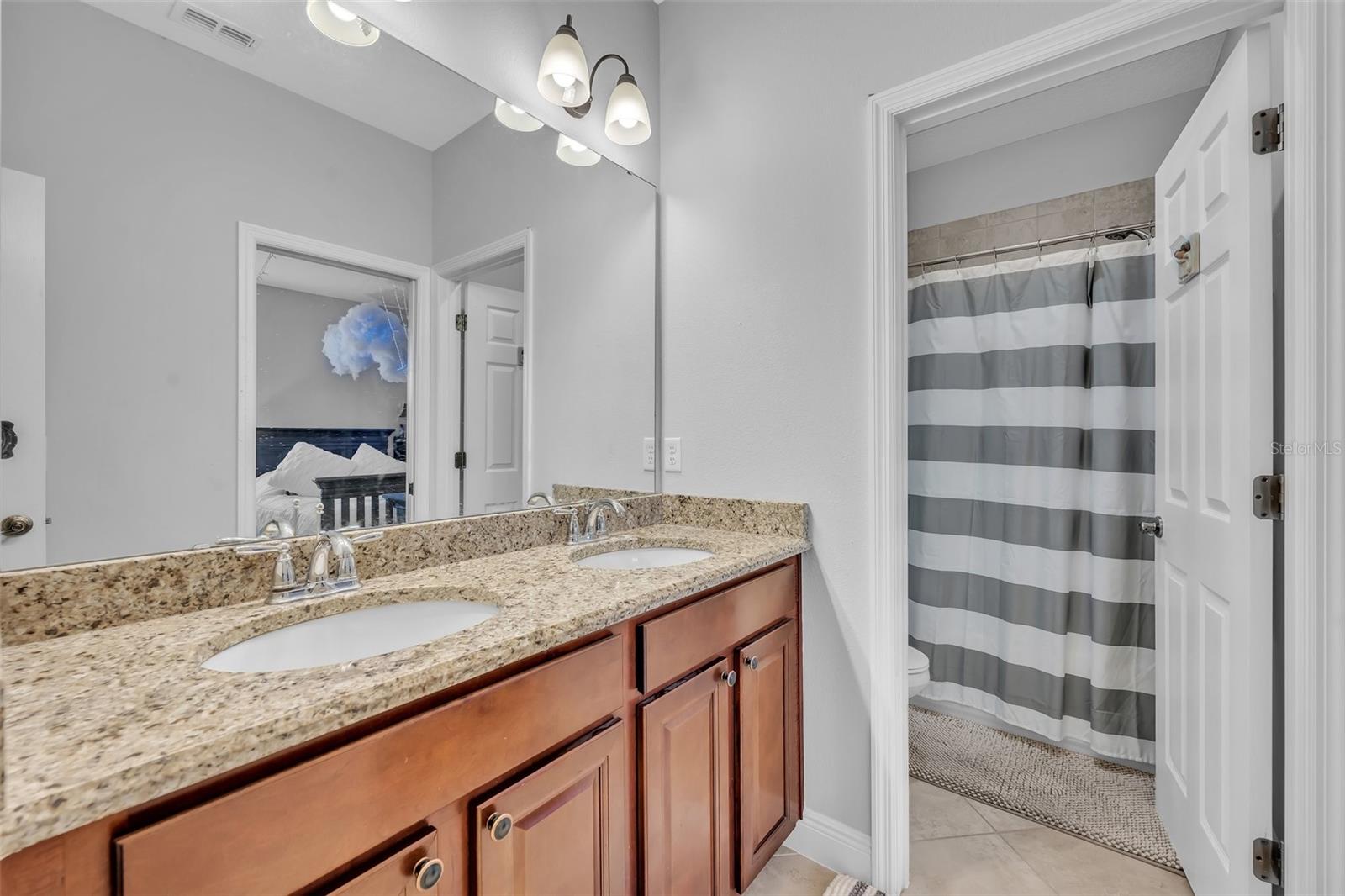 1426 Catherine St #5