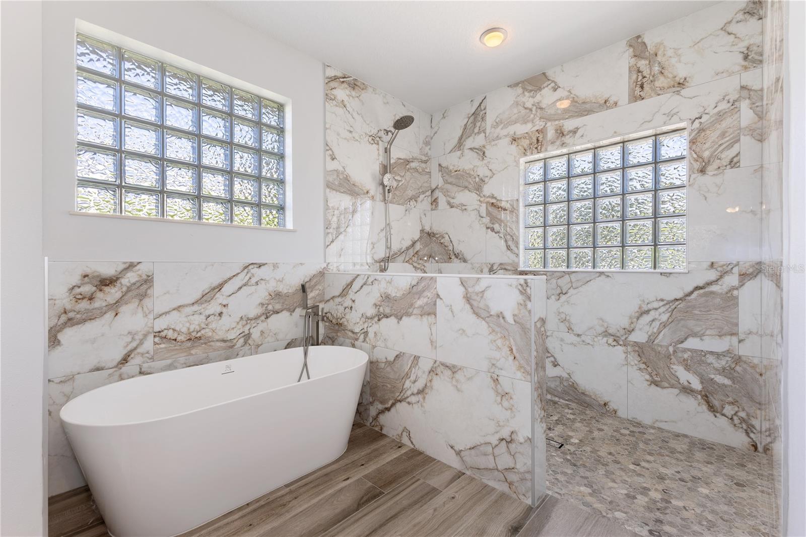 16801 Florence View Dr