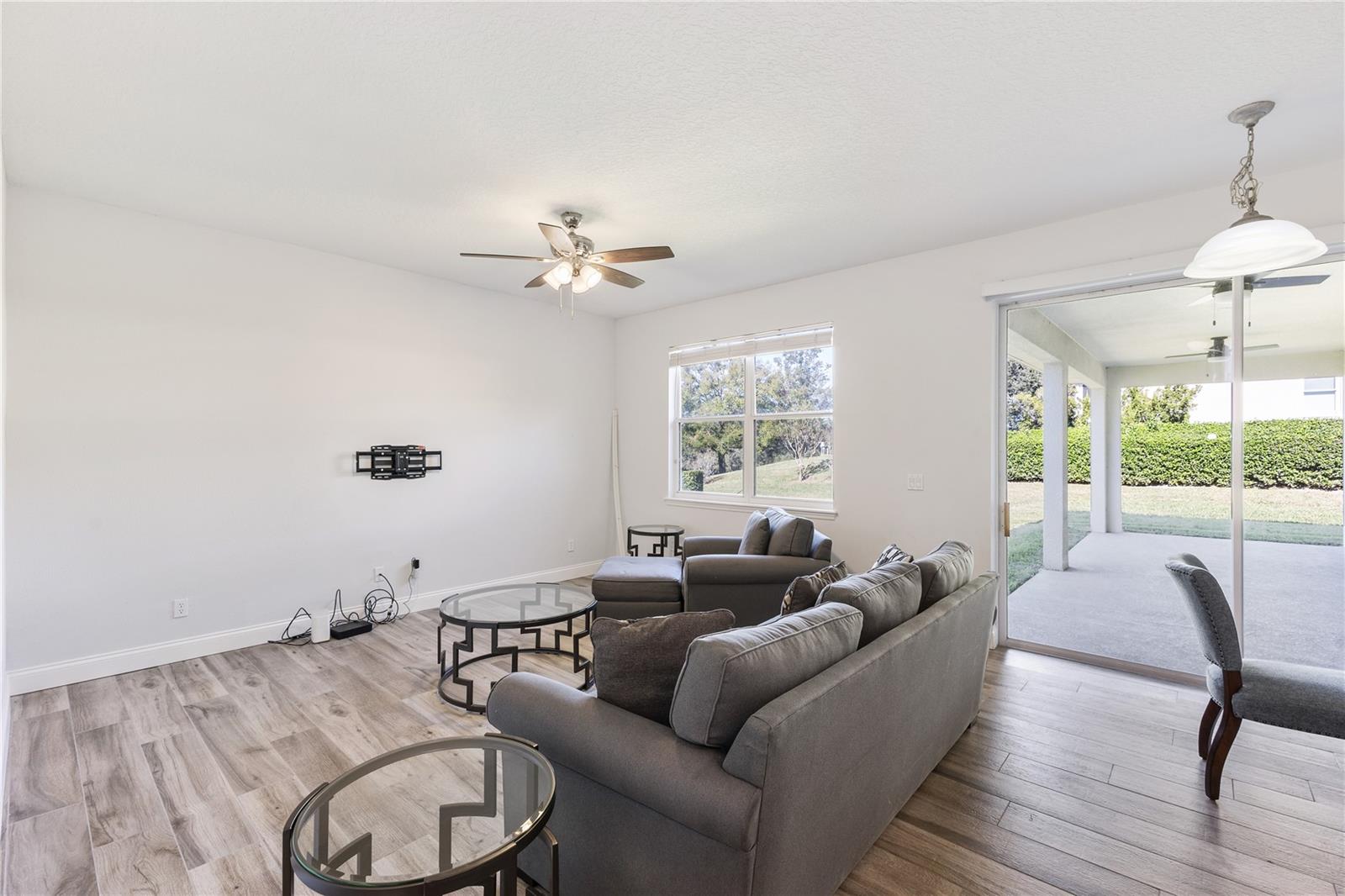 16801 Florence View Dr